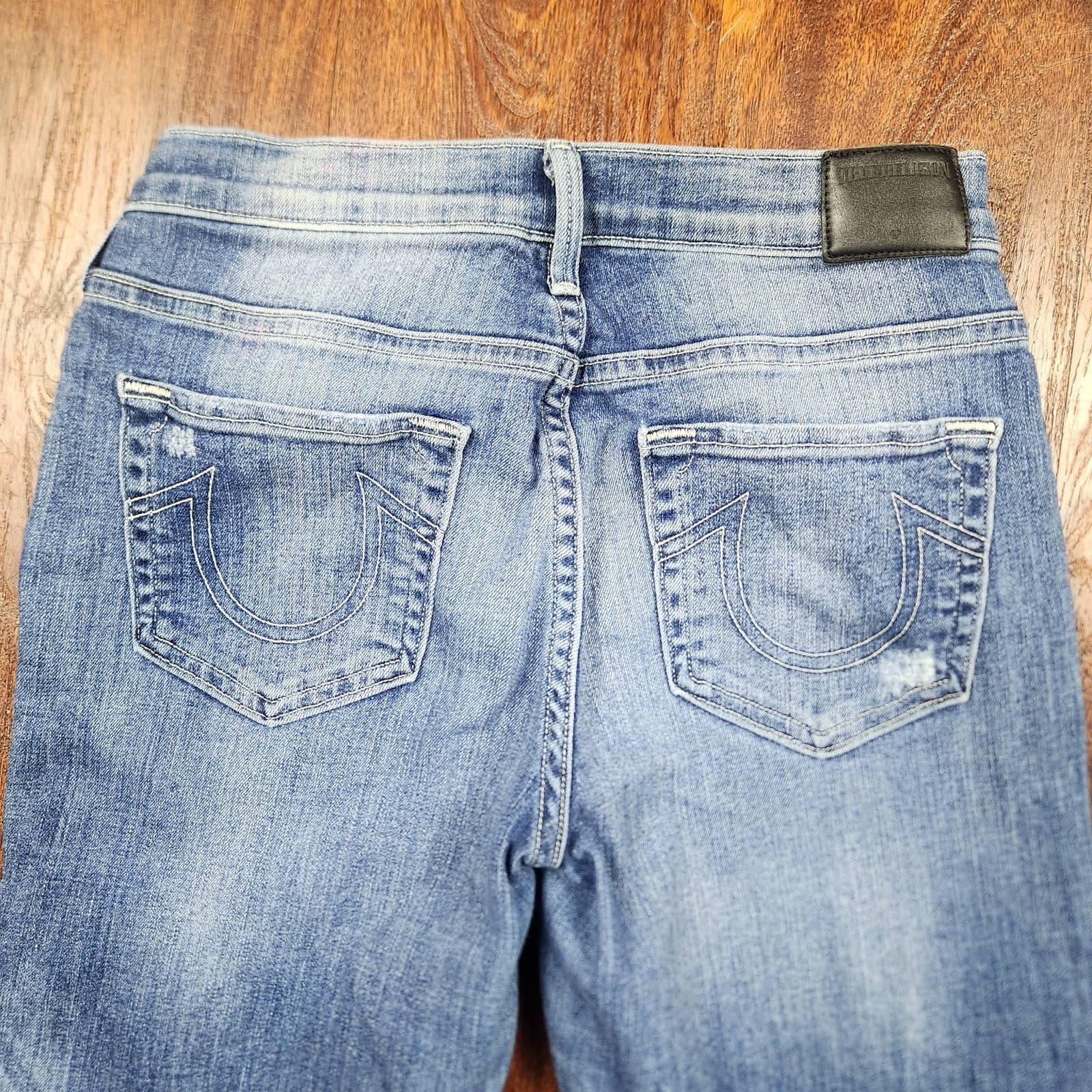 True religion Halle Mid-Rise Super Skinny Shark Bite Hem Distressed, Size 26 - Thumbnail 9