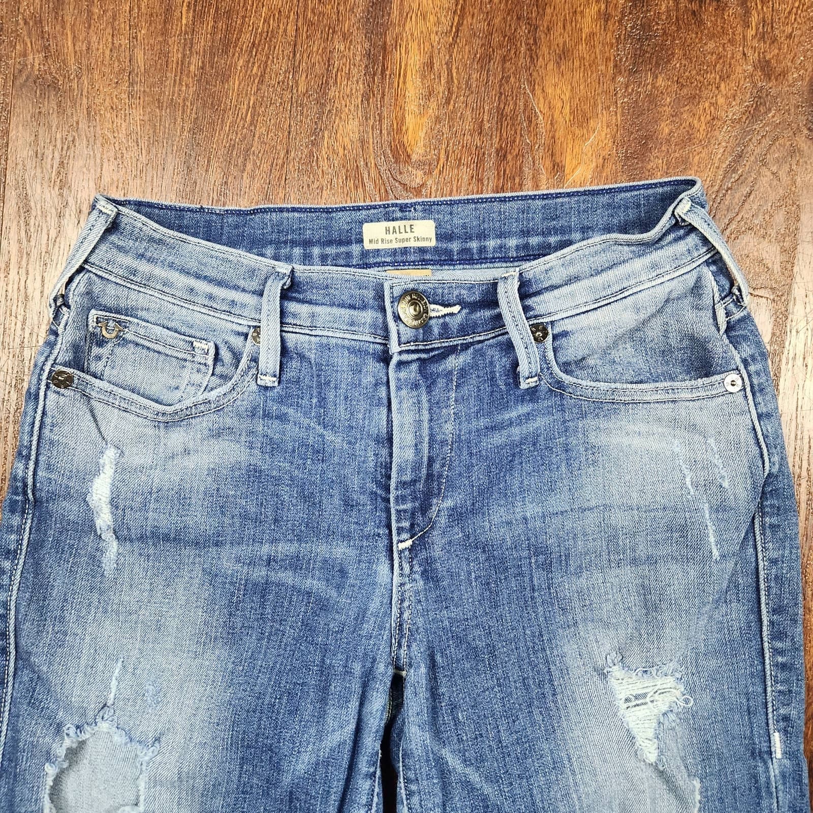 True religion Halle Mid-Rise Super Skinny Shark Bite Hem Distressed, Size 26 - Thumbnail 2