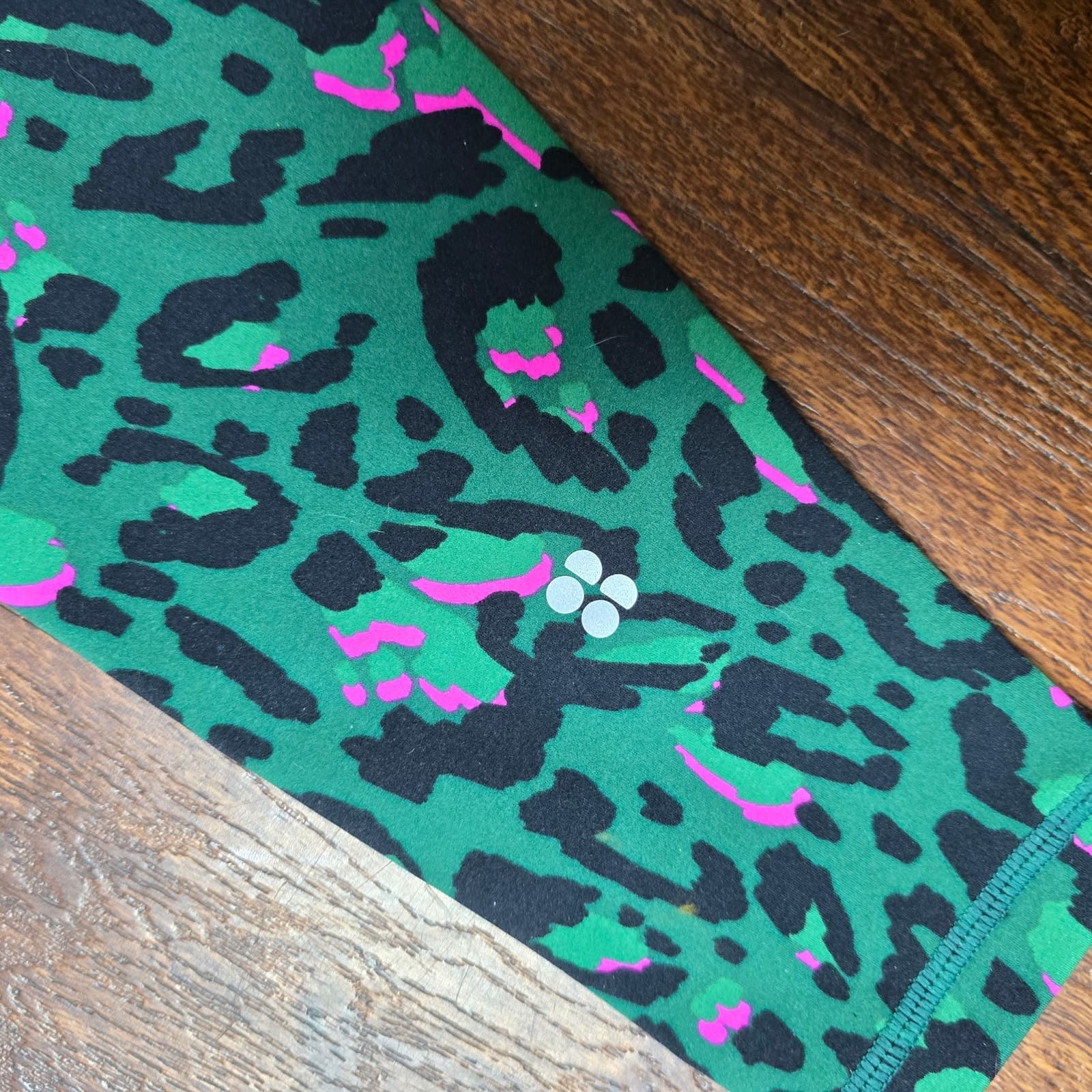Sweaty Betty POWER Full Length Leggings in Green Leopard Print, Size 6 - Thumbnail 5