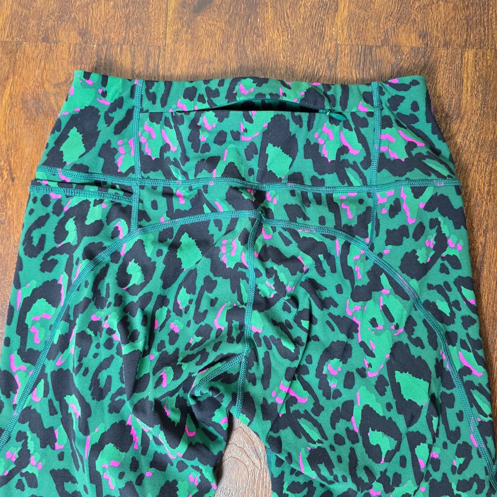 Sweaty Betty POWER Full Length Leggings in Green Leopard Print, Size 6 - Thumbnail 4