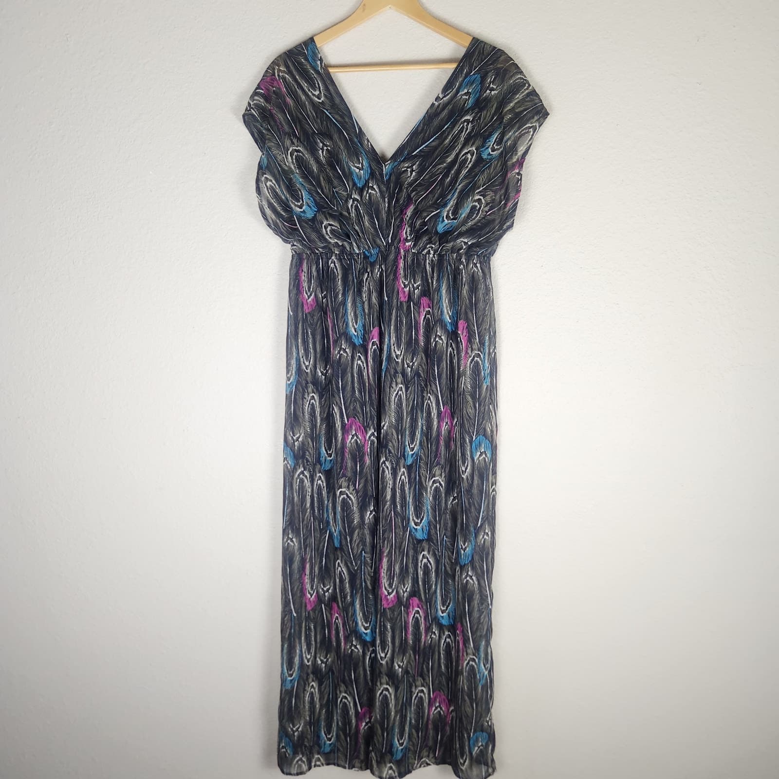 Lane Bryant V-neck Cap Sleeve Feather Print Maxi Dress, Size 14/16 - Image 1