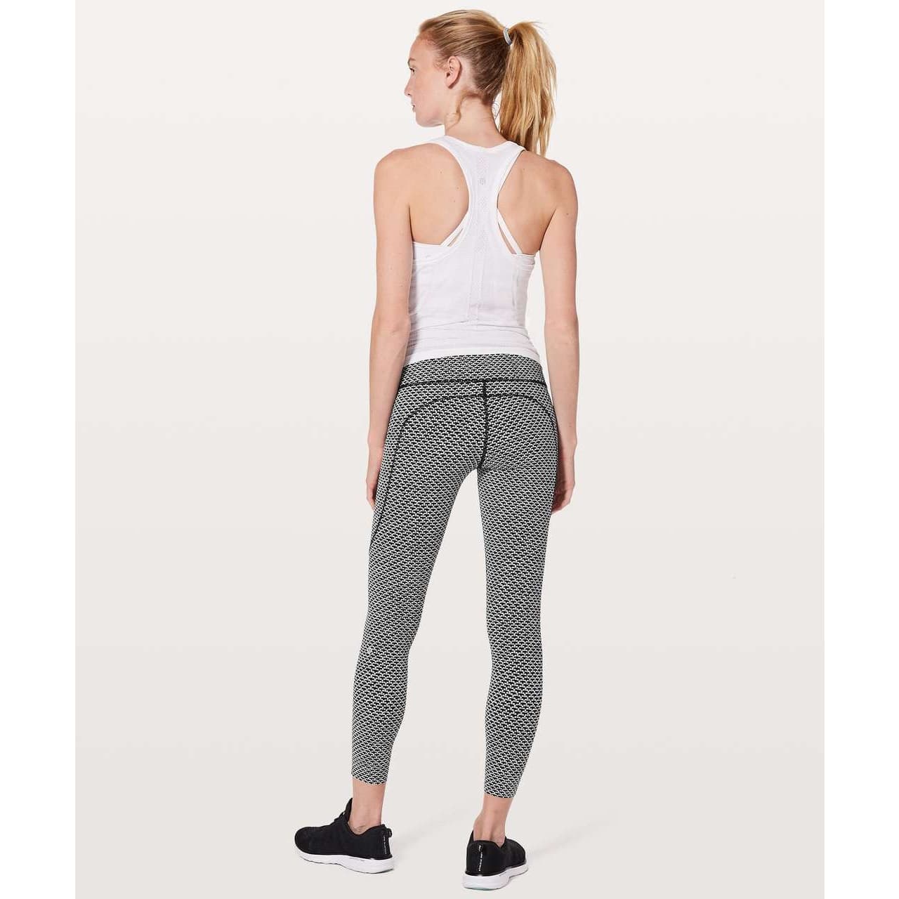 Lululemon Fast & Free 7/8 Tight II (Nulux 25") Monochromic Black Size 4 W5ATLS - Thumbnail 3
