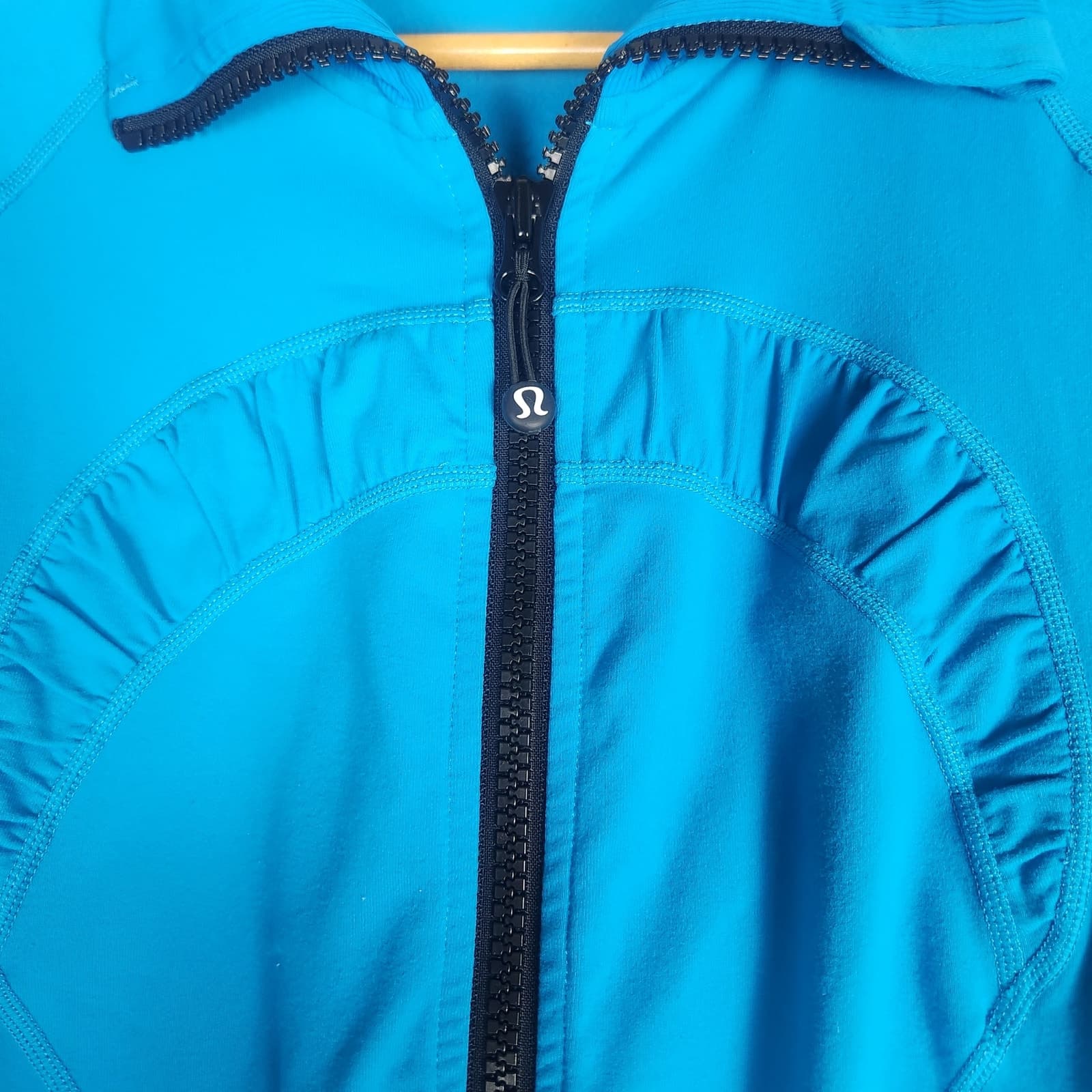 Lululemon Gather Together Gather Up Zip Up Jacket in Kayak Blue, Size 6wwwwwwww - Thumbnail 6