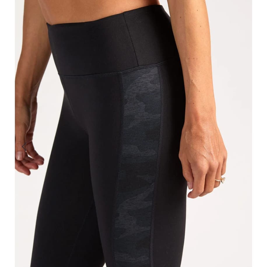 Vuori Asymmetric Block Leggings - Black Camo - XS - Thumbnail 2