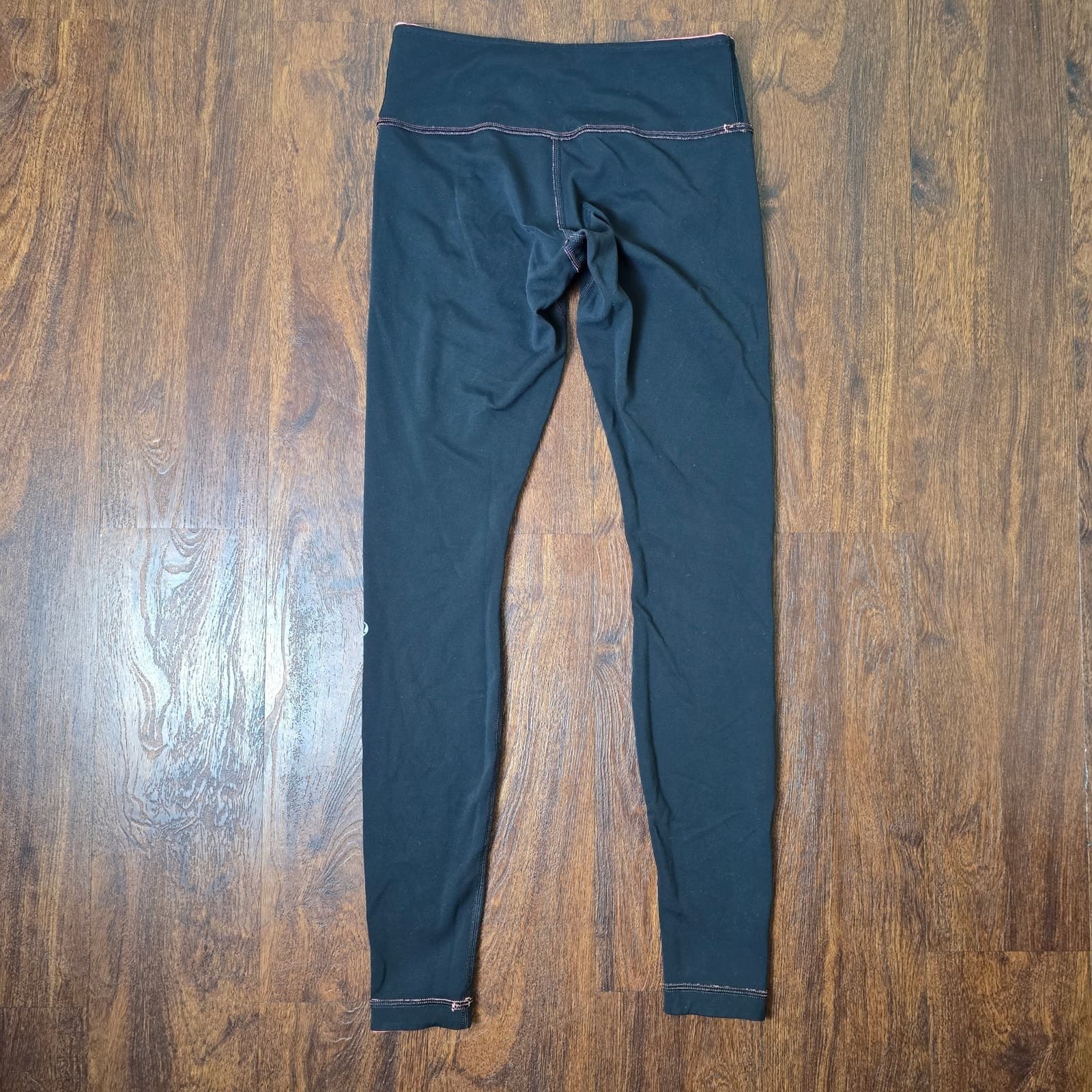 Lululemon Wunder Under Pant *Reversible Black / Raspberry Glo Light Size 6 - Thumbnail 6
