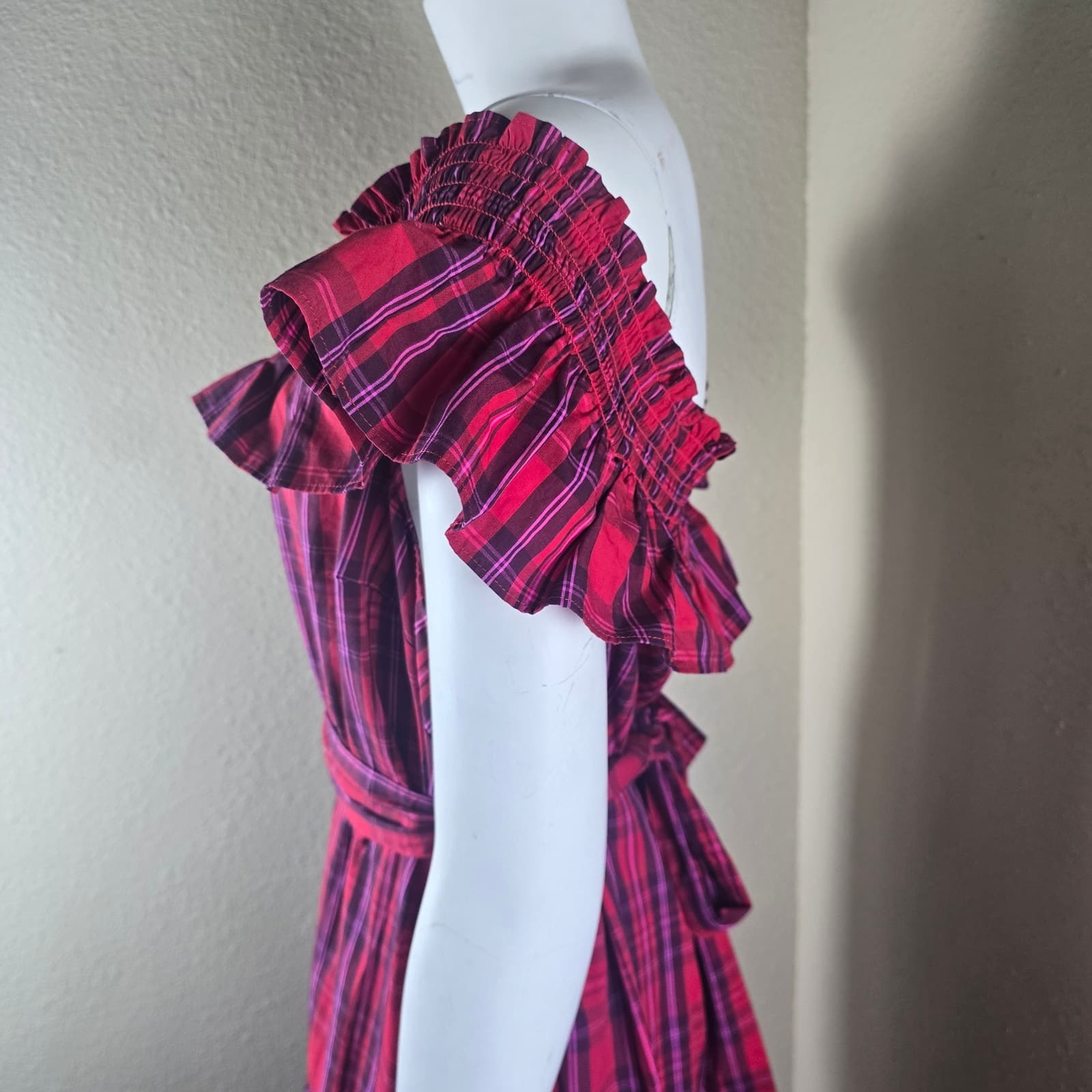 Draper James Kimberly Off-Shoulder Tie-Waist Smocked Neck Dress in Angie Plaid - Thumbnail 7