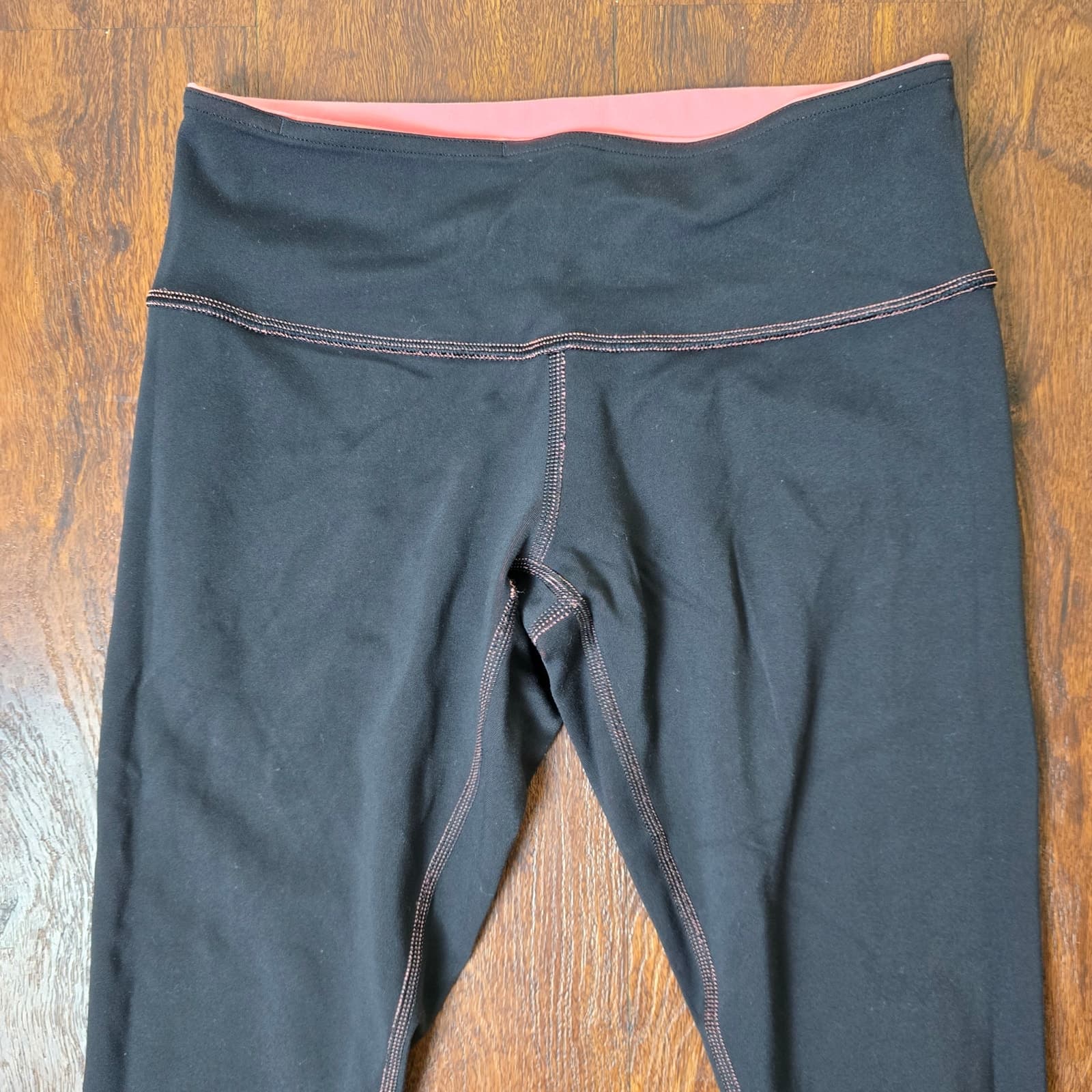Lululemon Wunder Under Pant *Reversible Black / Raspberry Glo Light Size 6 - Thumbnail 5