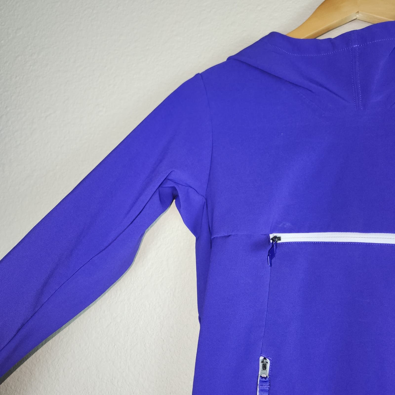 The North Face Girls Tekno Pullover FlashdryXD Water Resistant Hoodie, Large - Thumbnail 5