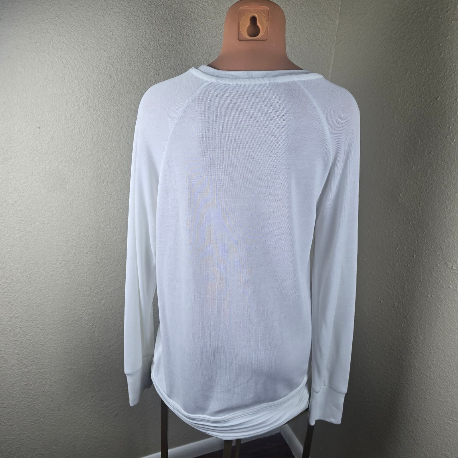 Athleta Serenity Criss Cross Sweatshirt #210159, 0 Medium, White - Thumbnail 3