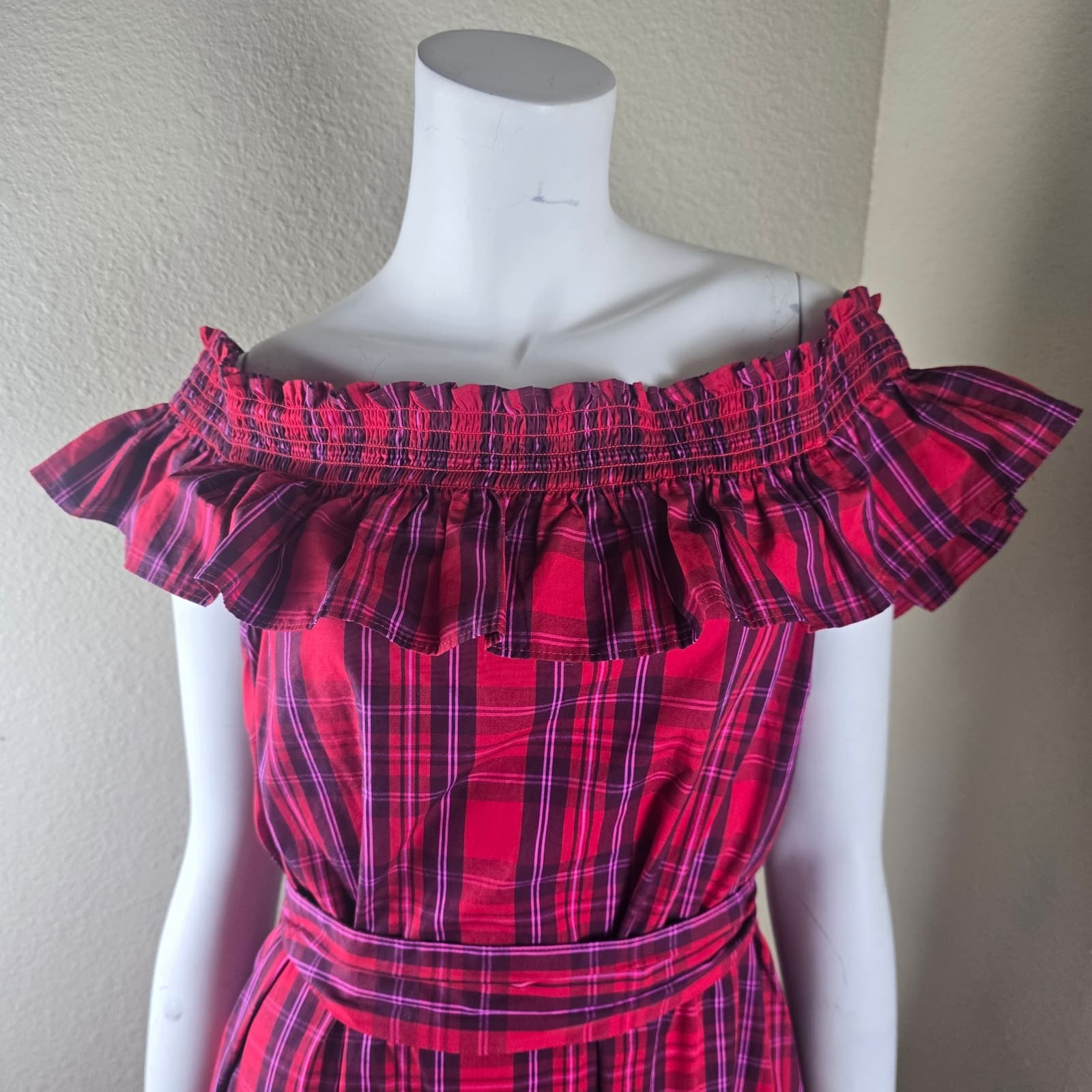 Draper James Kimberly Off-Shoulder Tie-Waist Smocked Neck Dress in Angie Plaid - Thumbnail 4