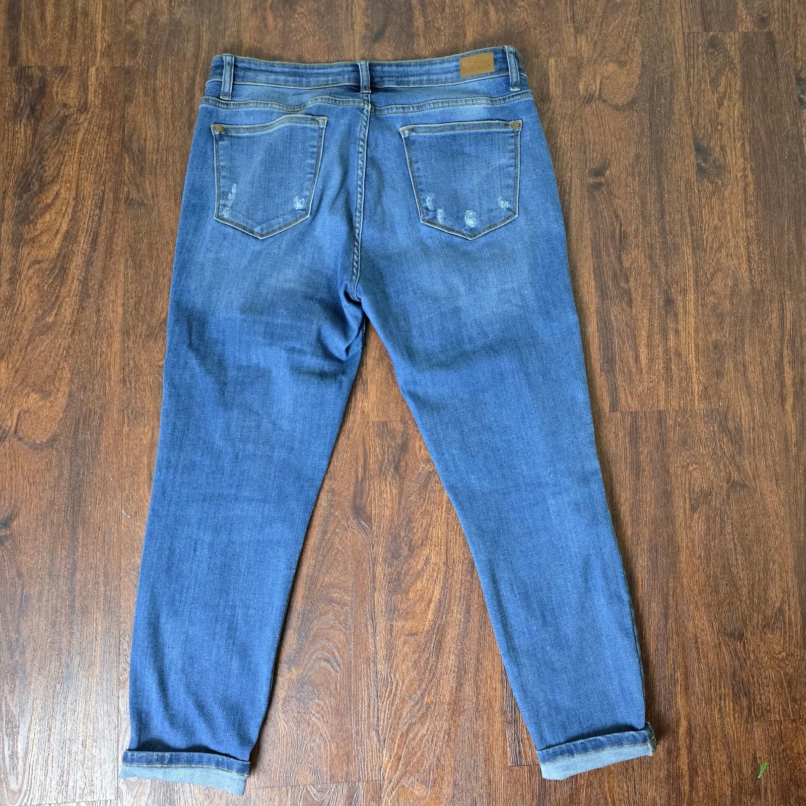 Judy Blue Relaxed Fit Distressed Stretch Jeans Rolled Cuff JB8271DK Size 15/32 - Thumbnail 8