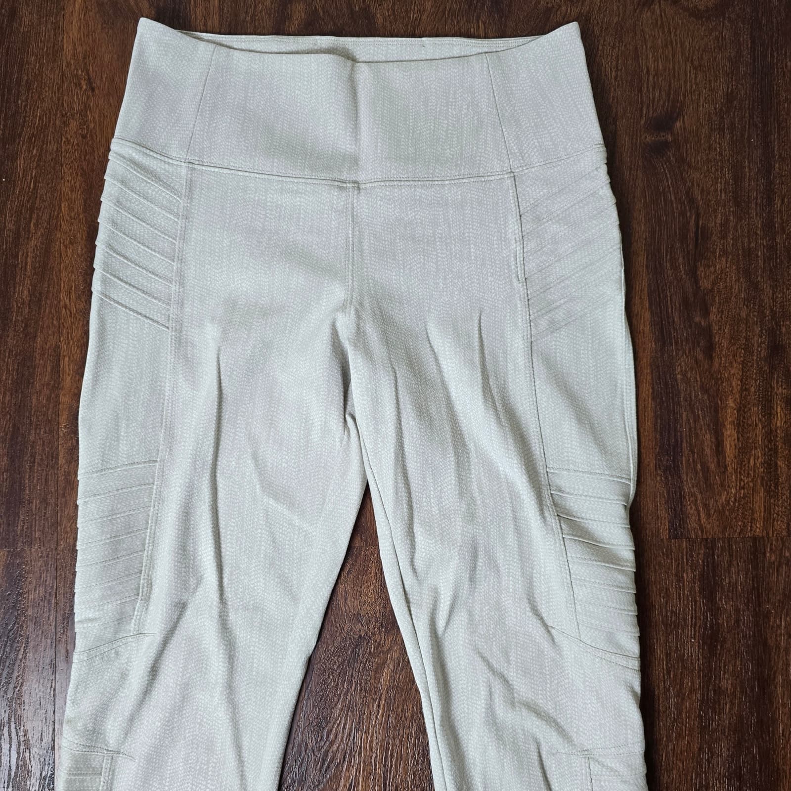 Athleta Delancey Textured Moto Tight - Braiden Cream - Medium - 882716 - Thumbnail 5