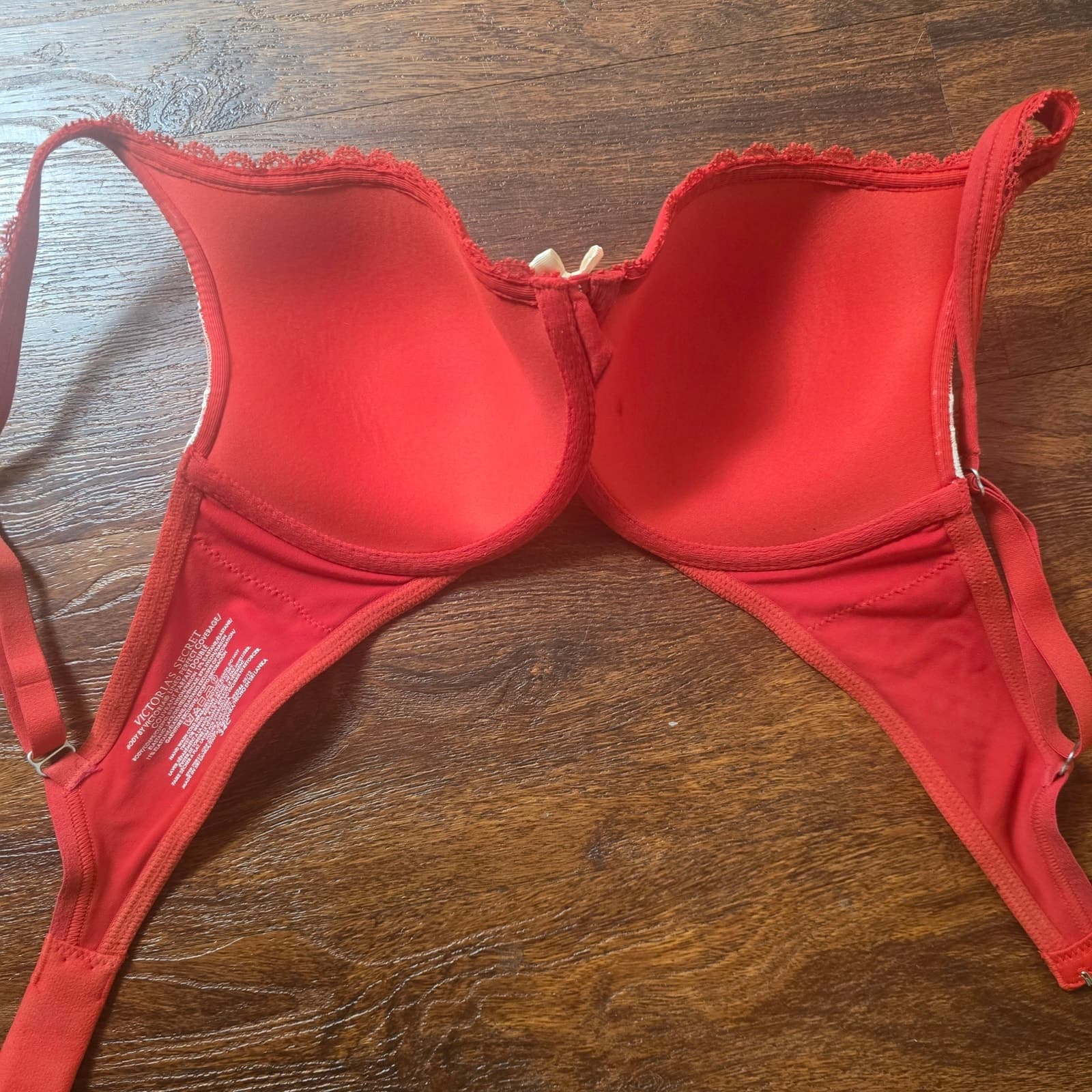 Body by Victoria Lined Perfect Coverage Bra - Red with white Lace - 34C - Thumbnail 4