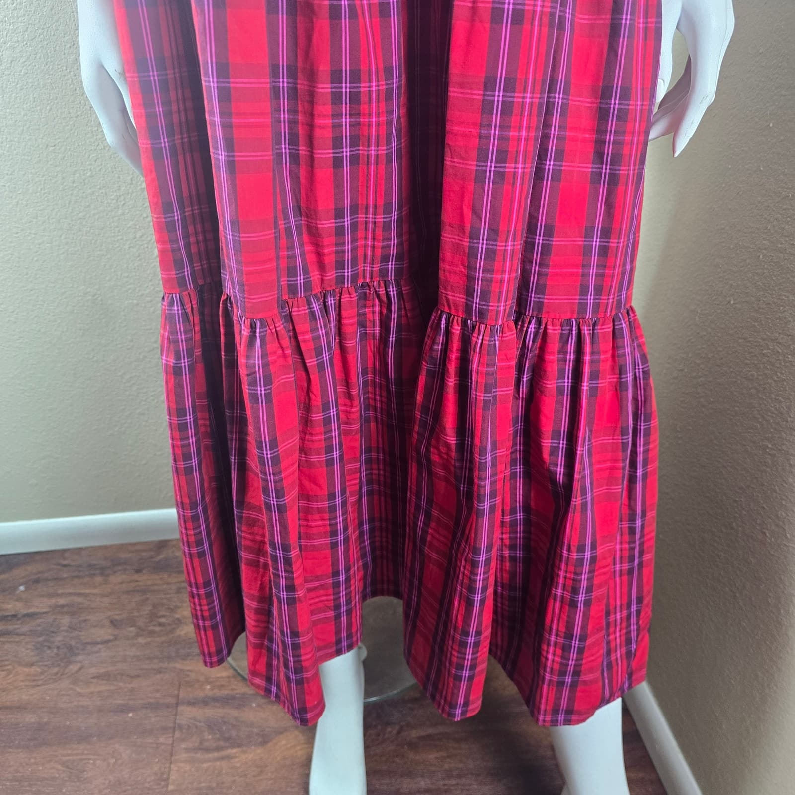 Draper James Kimberly Off-Shoulder Tie-Waist Smocked Neck Dress in Angie Plaid - Thumbnail 8