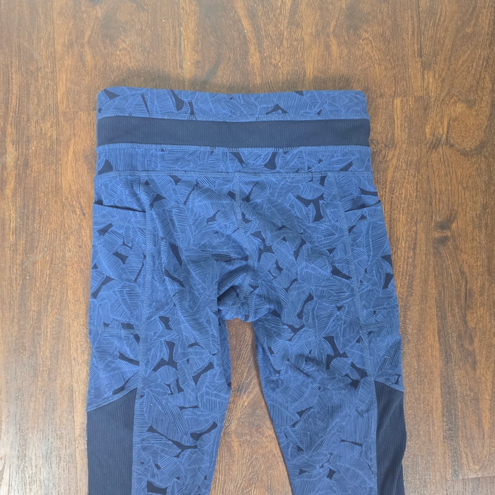 Athleta Tropical Excursion Tight - 591347 - Blue Palm - Small - Thumbnail 5