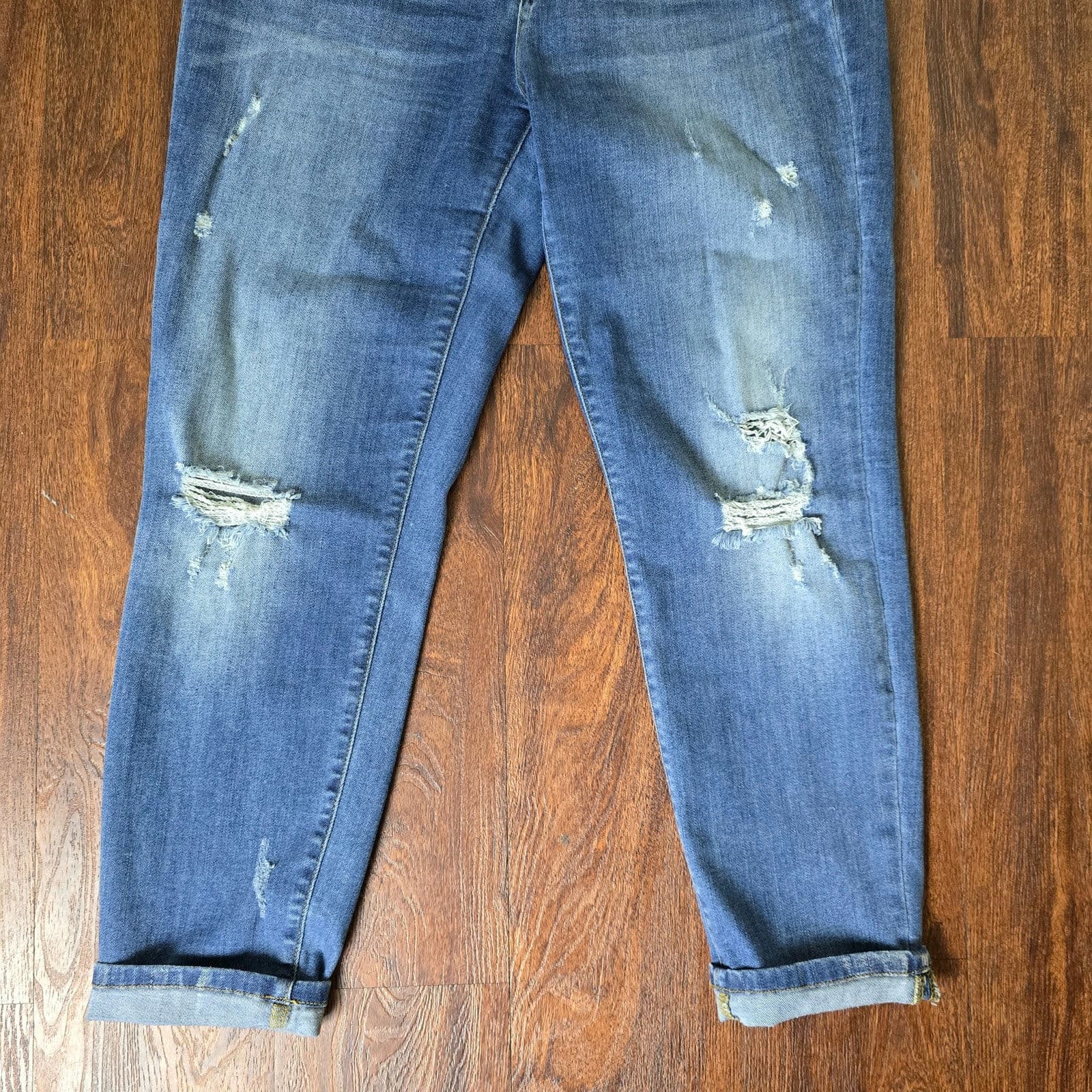 Judy Blue Relaxed Fit Distressed Stretch Jeans Rolled Cuff JB8271DK Size 15/32 - Thumbnail 7