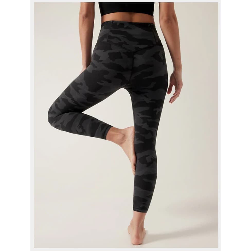 Athleta Elation Camo 7/8 Tight, Small - Thumbnail 2