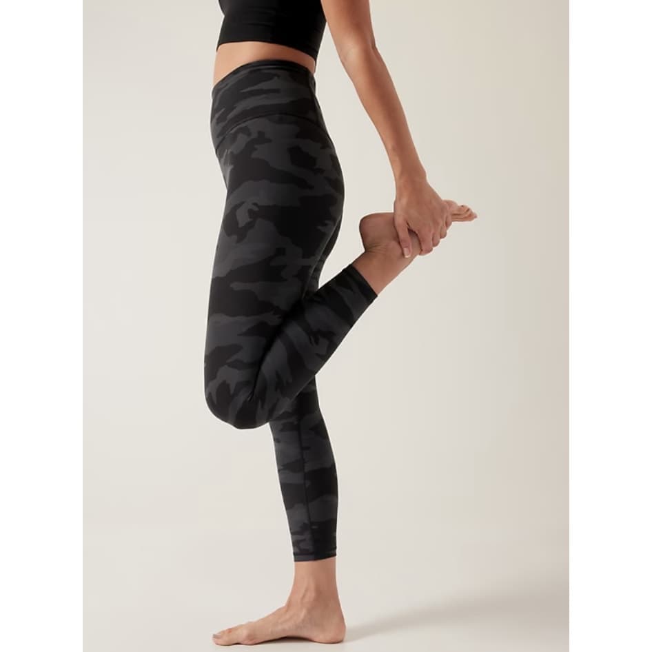 Athleta Elation Camo 7/8 Tight, Small - Thumbnail 3