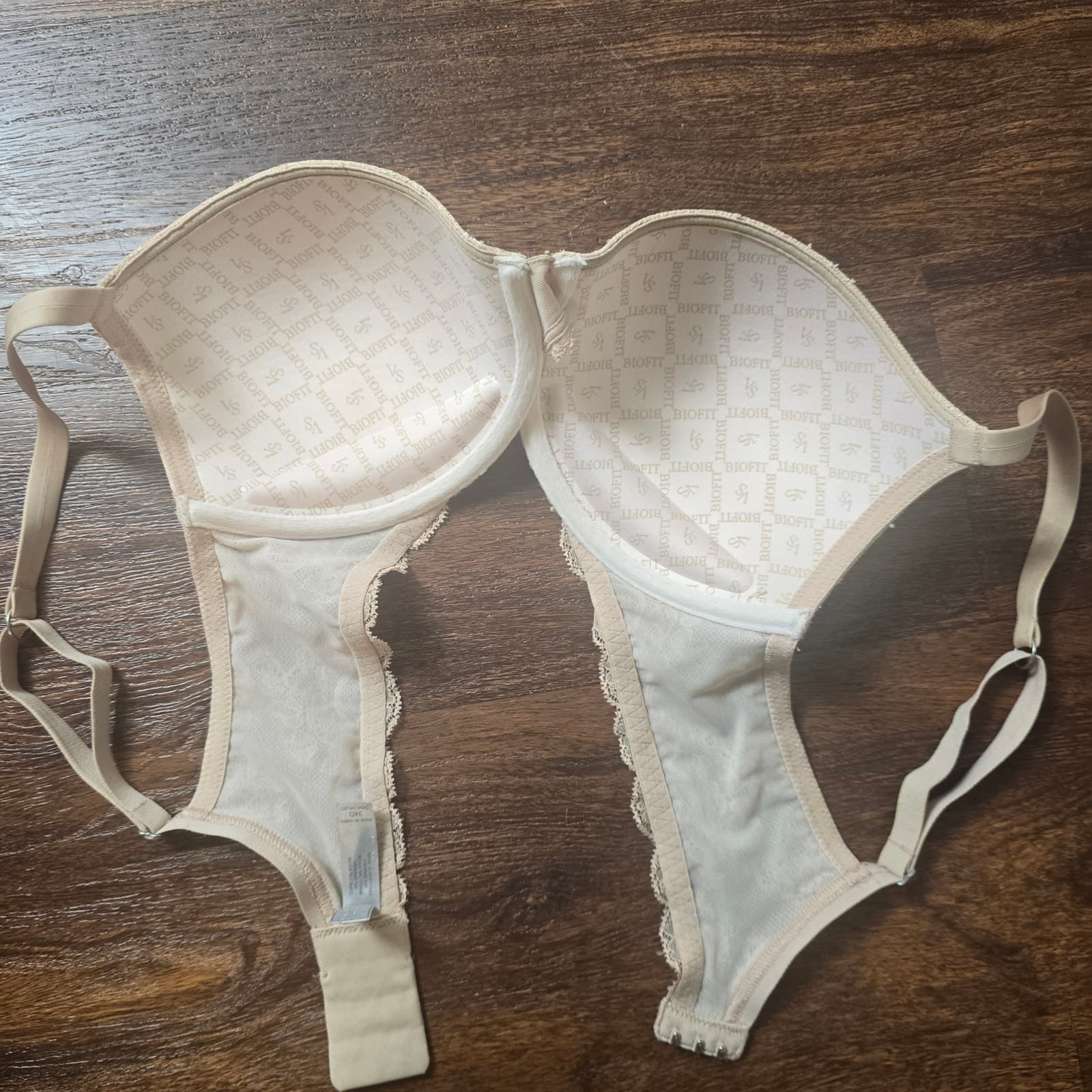 Victoria's Secret BioFit Demi Uplift Cream Lace 34D - Thumbnail 10