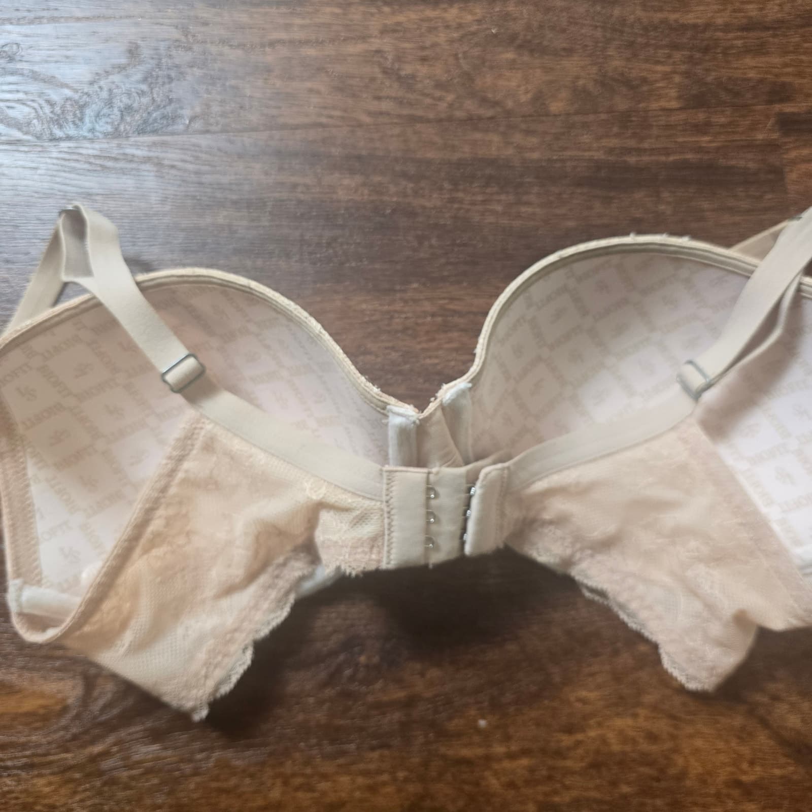 Victoria's Secret BioFit Demi Uplift Cream Lace 34D - Thumbnail 7