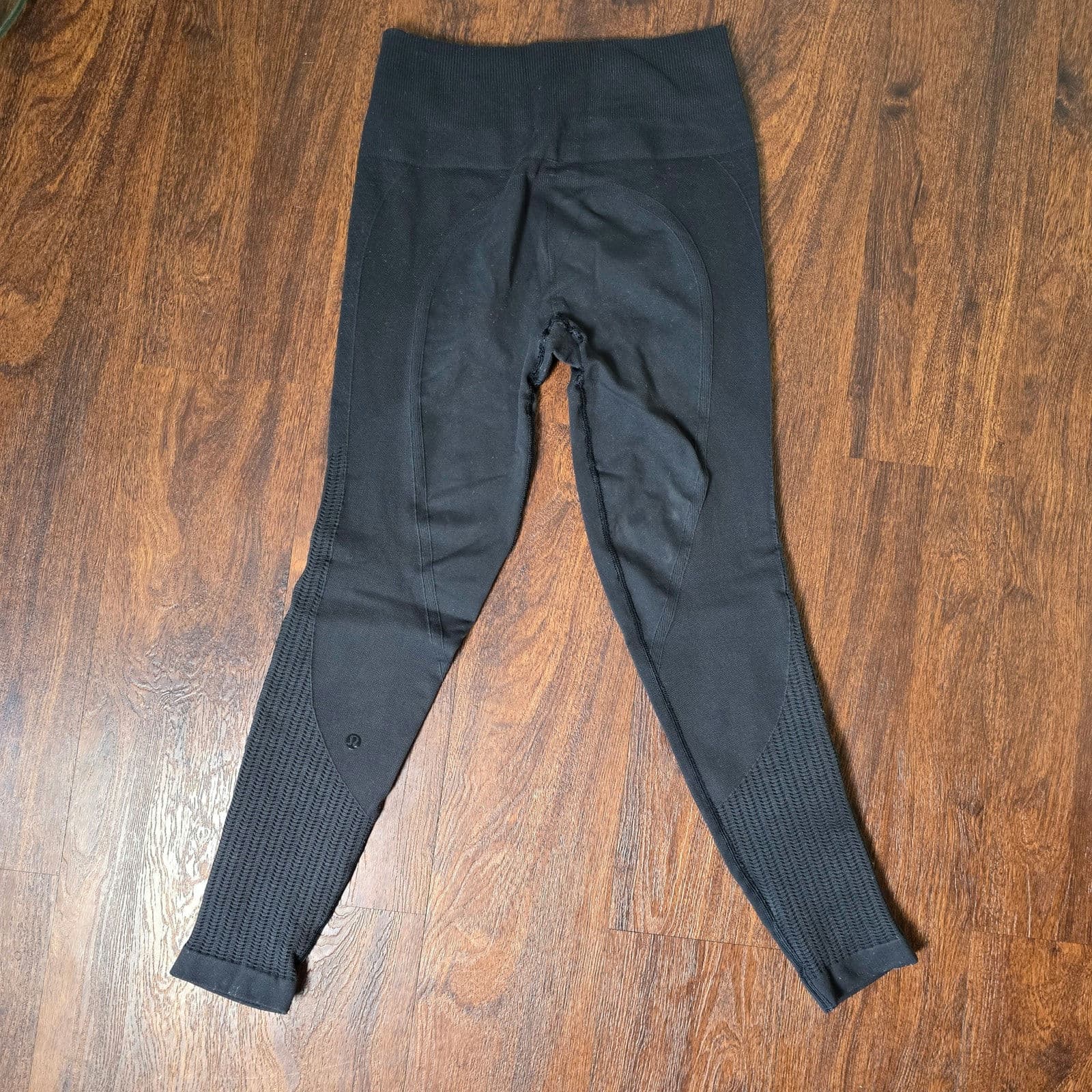 Lululemon Zone In Crop - Black - Size 6 - Thumbnail 7