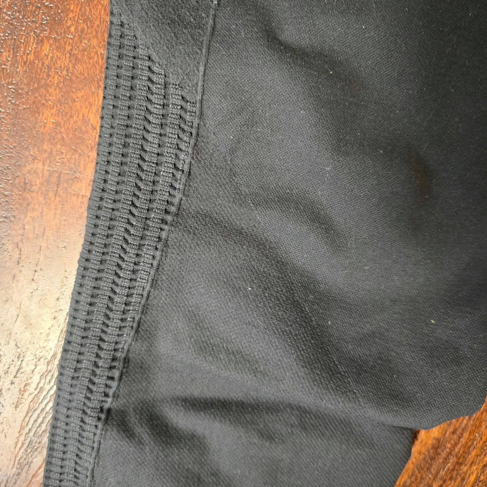 Lululemon Zone In Crop - Black - Size 6 - Thumbnail 6