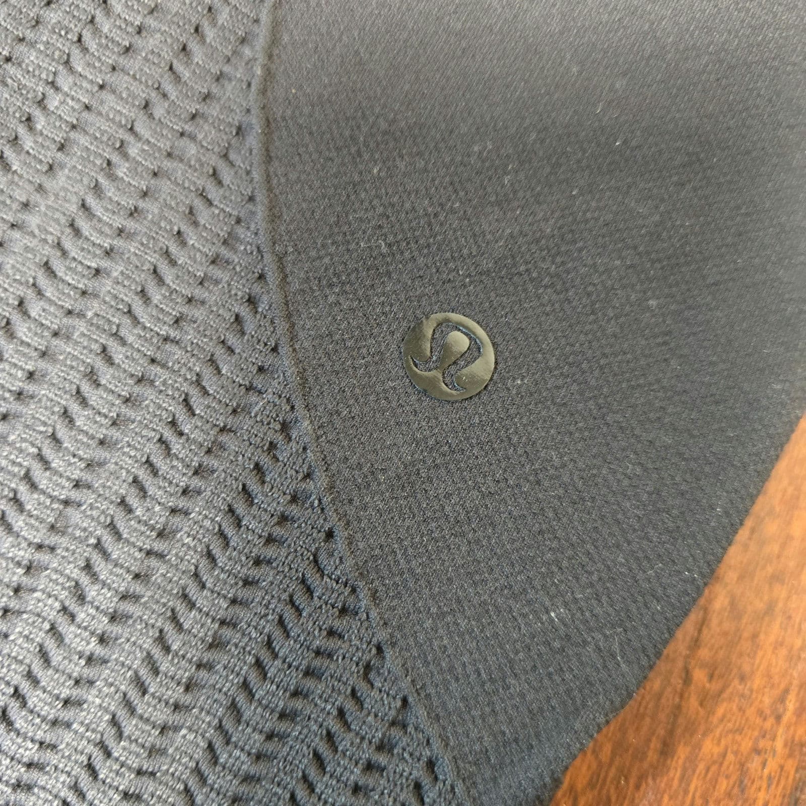 Lululemon Zone In Crop - Black - Size 6 - Thumbnail 10