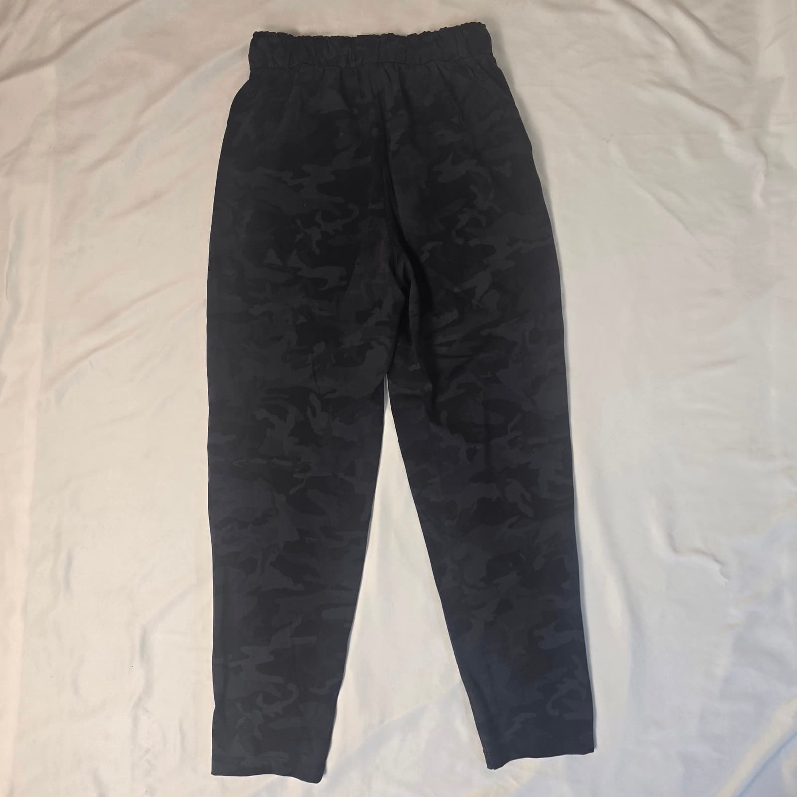 Lululemon Keep Moving Pant 7/8 High-Rise Heritage 365 Camo Deep Coal Multi - Thumbnail 6