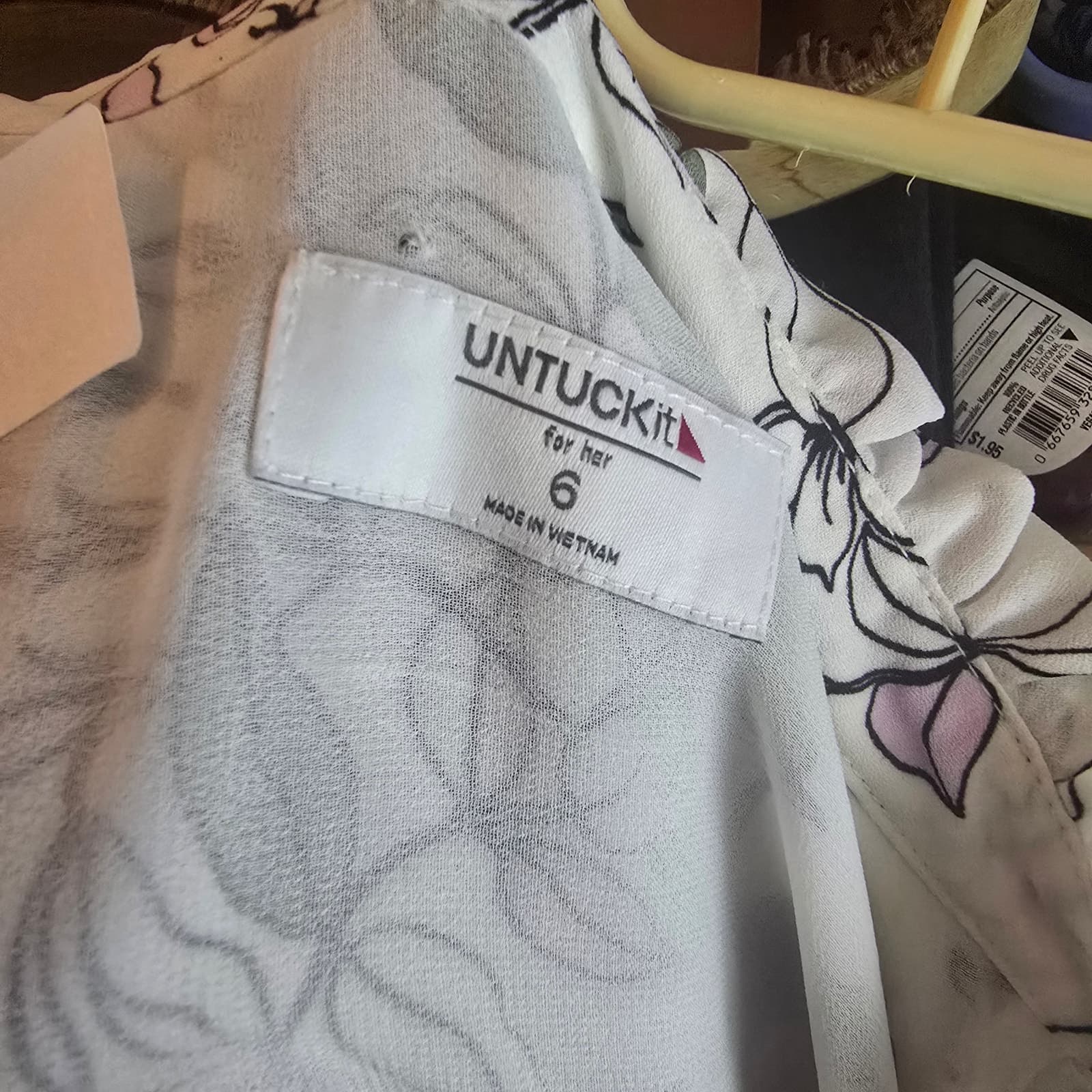 Untuckit For Her Hannah Floral Ruffle Neck Long Sleeve Dress - Size 6 - NWOT - Thumbnail 10