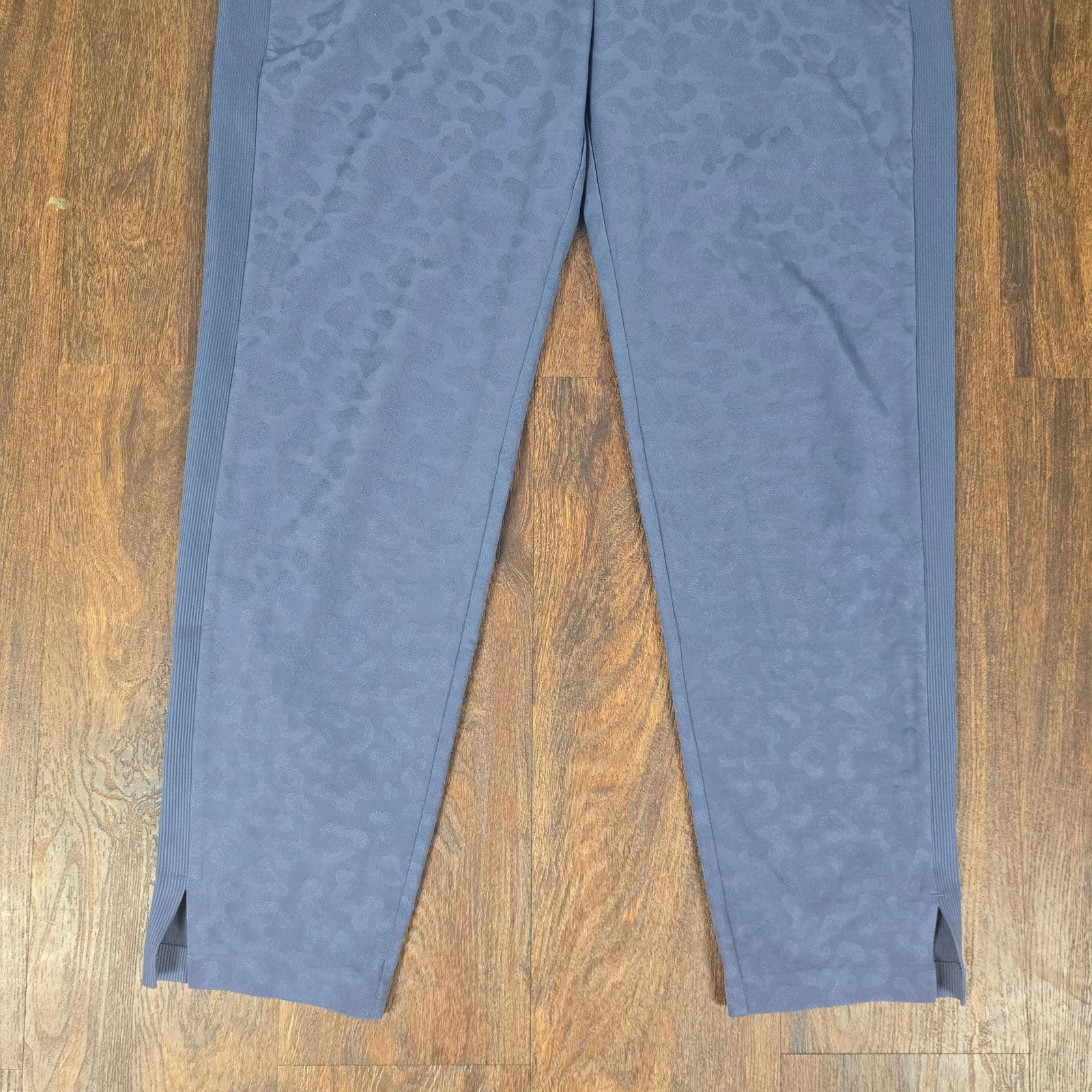 Athleta Brooklyn Textured Ankle Pant - Leopard Midieval Violet - Size 6 - 980401 - Thumbnail 6