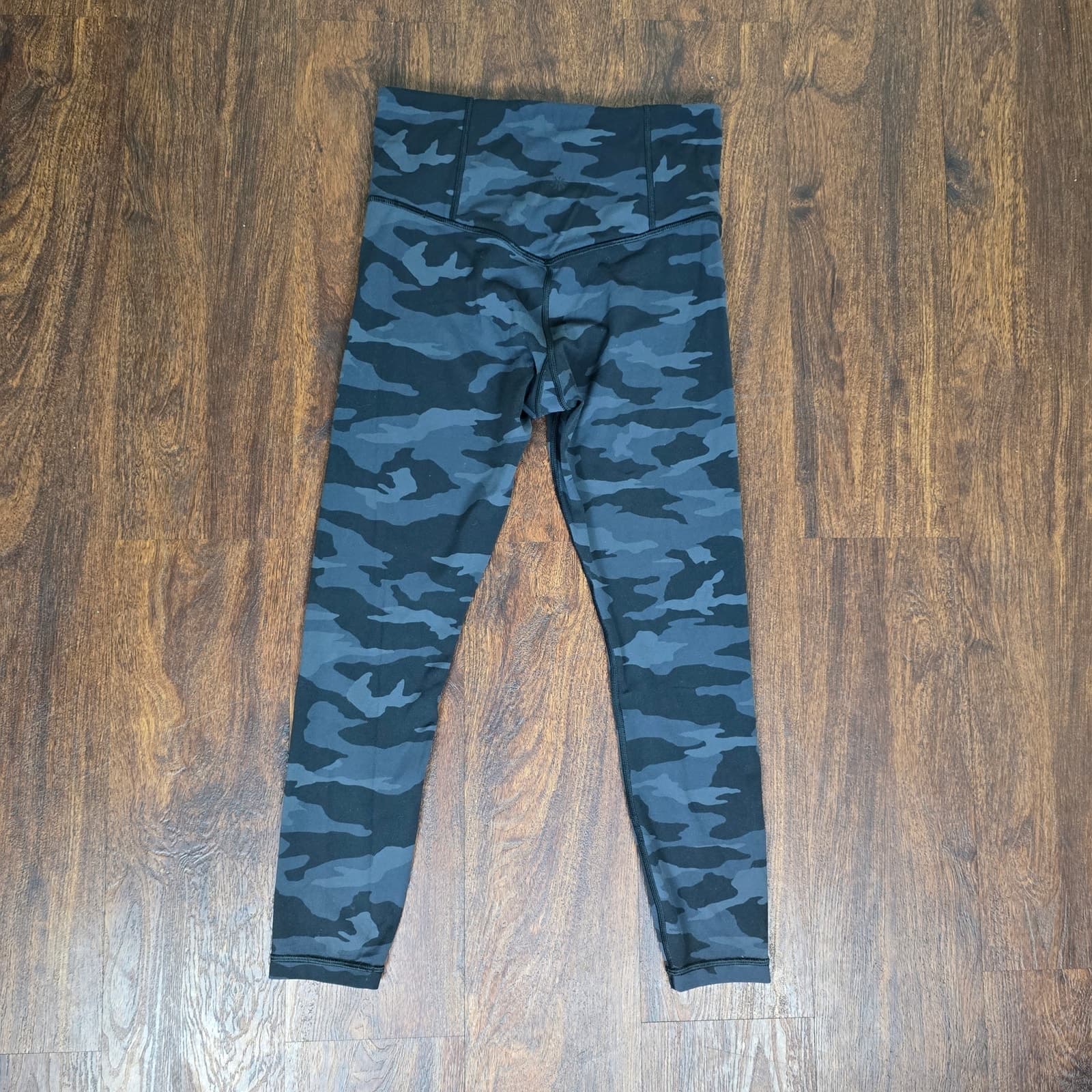 Athleta Elation Camo 7/8 Tight, Small - Thumbnail 6