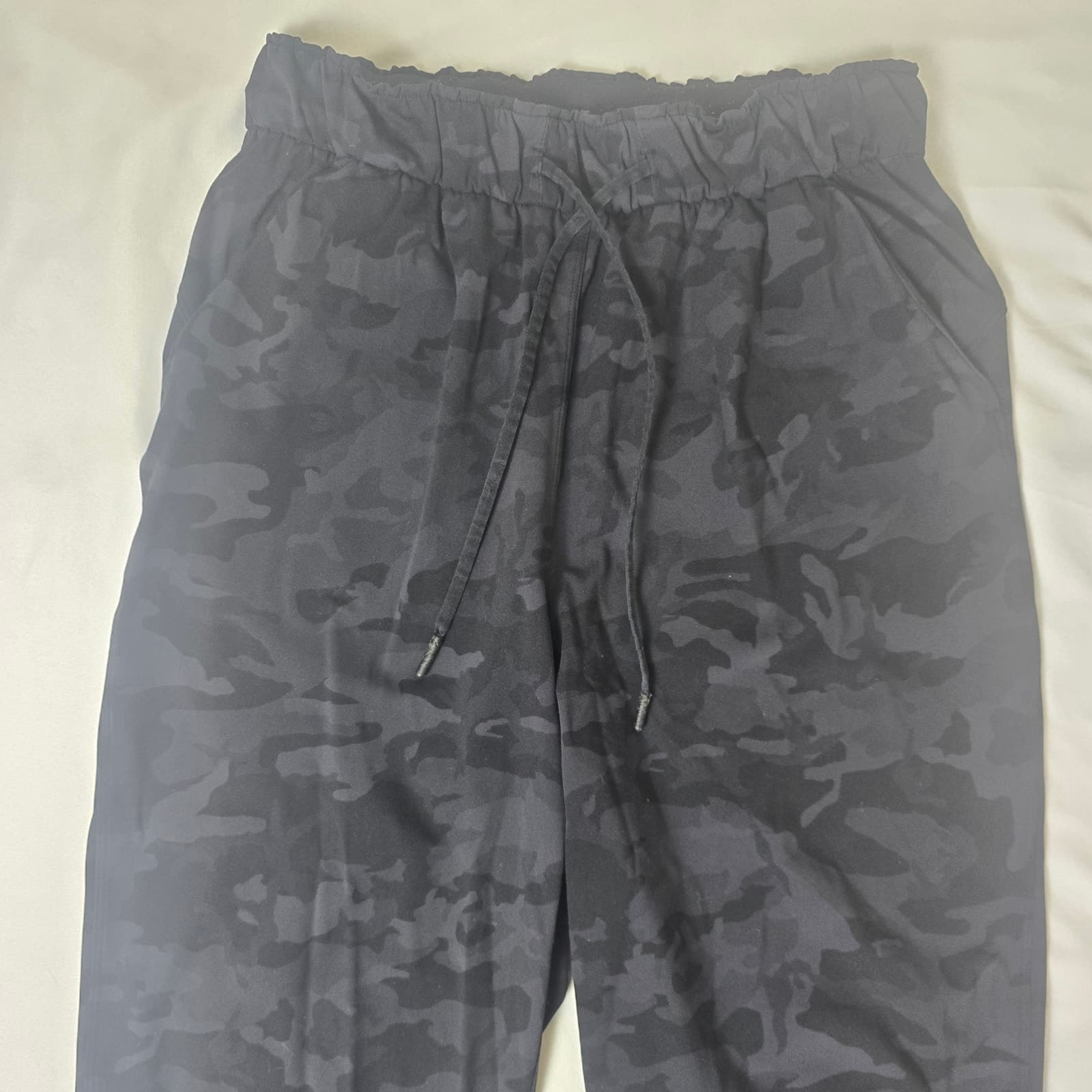 Lululemon Keep Moving Pant 7/8 High-Rise Heritage 365 Camo Deep Coal Multi - Thumbnail 4