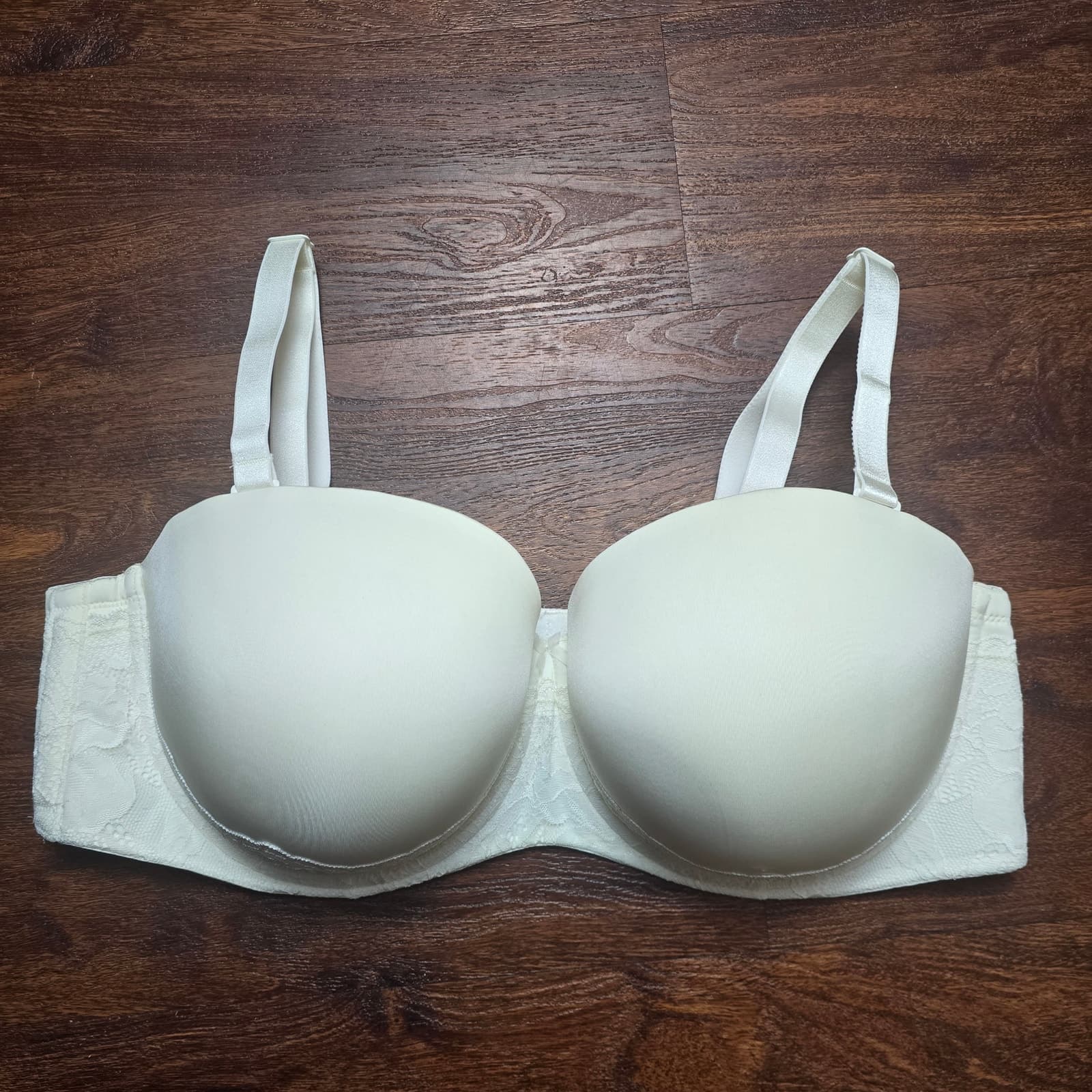 Torrid Plus Size Bombshell Everyday Strapless Bra - White - 42DDD - NWOT - Image 1