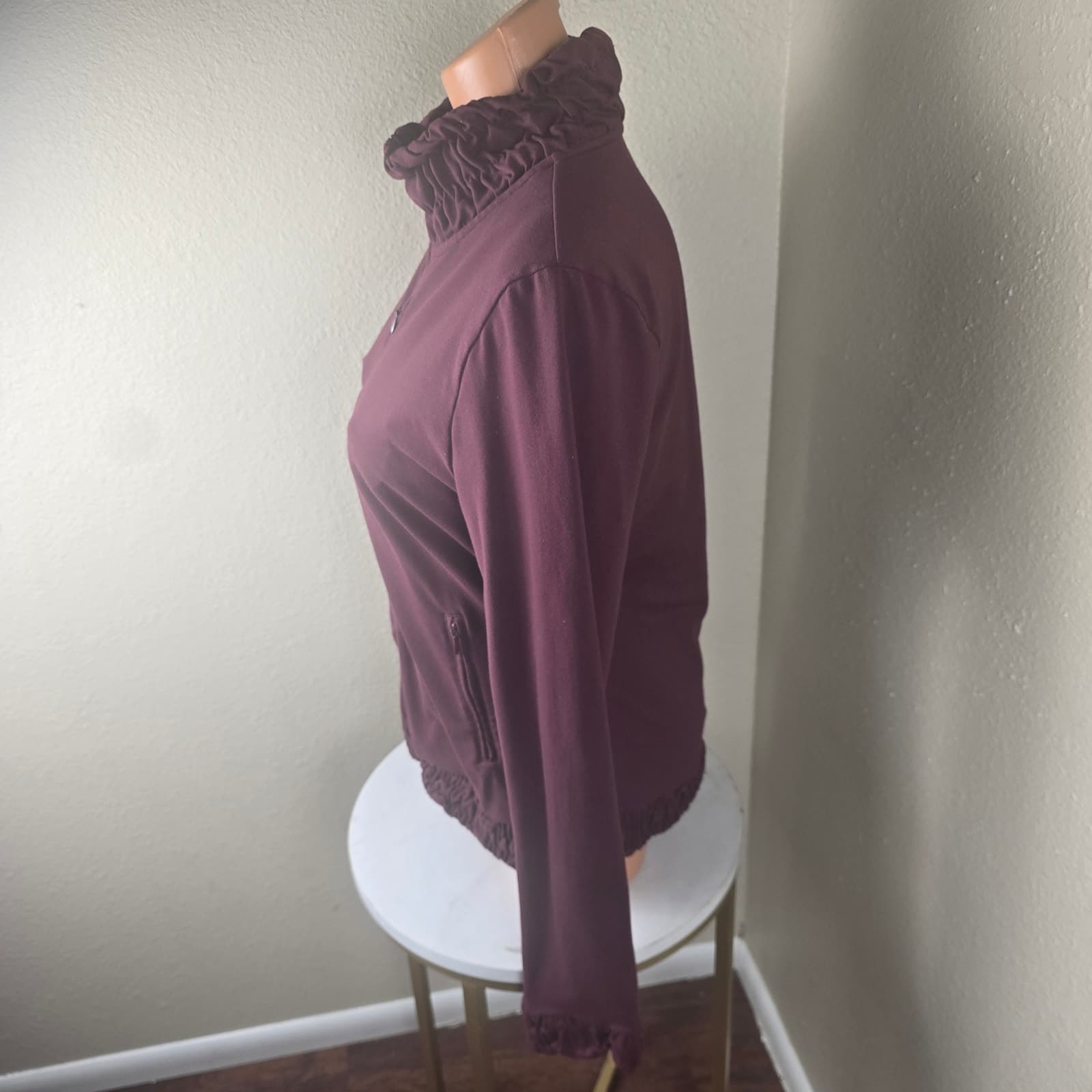 Prana Port Nichele Breathe Ruched Mock Neck Jacket in Port Burgundy - Large - Thumbnail 9