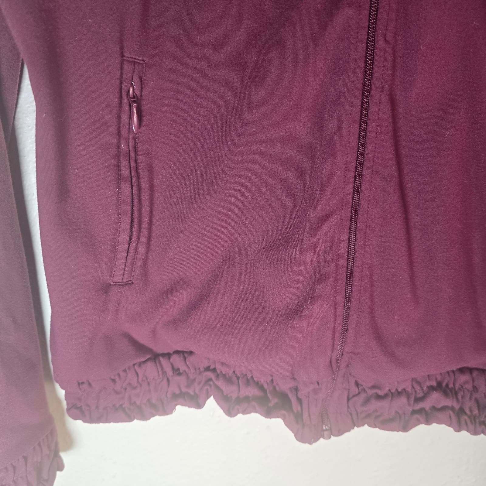 Prana Port Nichele Breathe Ruched Mock Neck Jacket in Port Burgundy - Large - Thumbnail 7