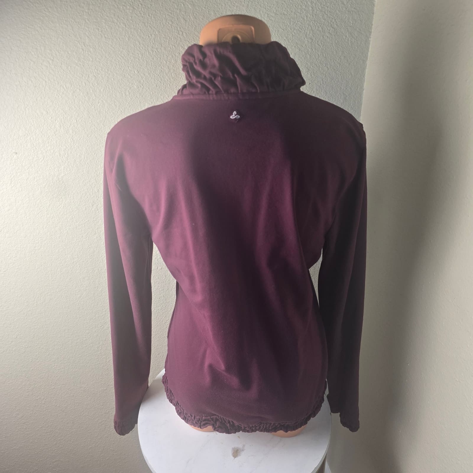 Prana Port Nichele Breathe Ruched Mock Neck Jacket in Port Burgundy - Large - Thumbnail 10