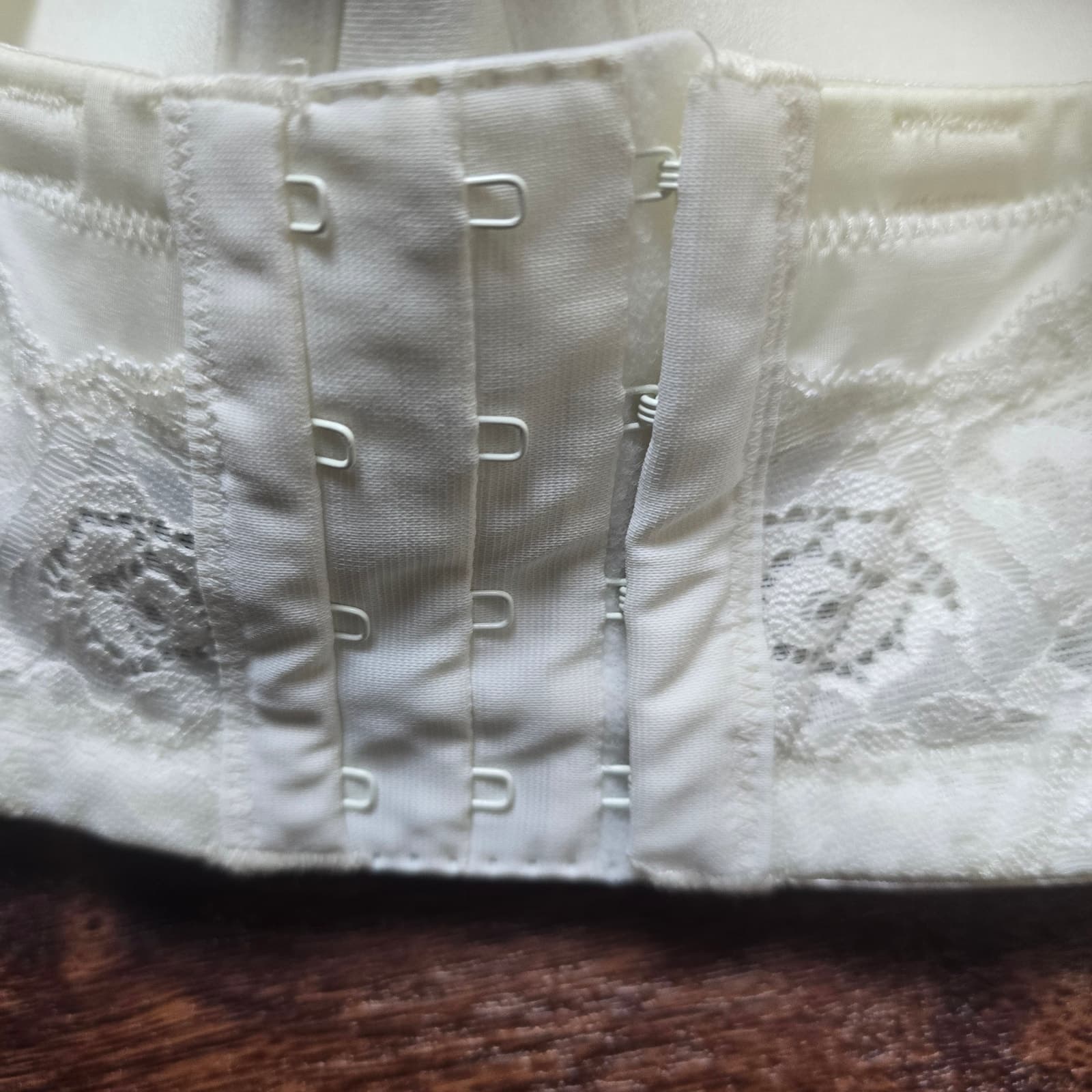 Torrid Plus Size Bombshell Everyday Strapless Bra - White - 42DDD - NWOT - Thumbnail 10