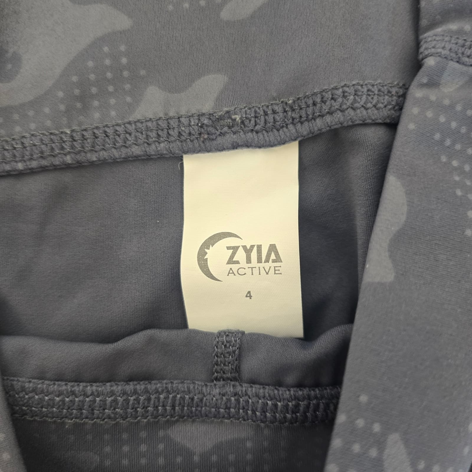 Zyia Active Luxe Hi Rise Leggings 7/8 Battlefield Camo - Size 4 - Thumbnail 10