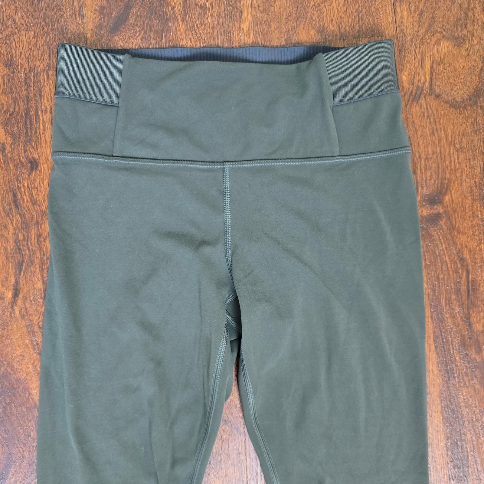 Athelta Aura Split Pant in Powervita - Gray - Small - Style # 487627 - Thumbnail 5