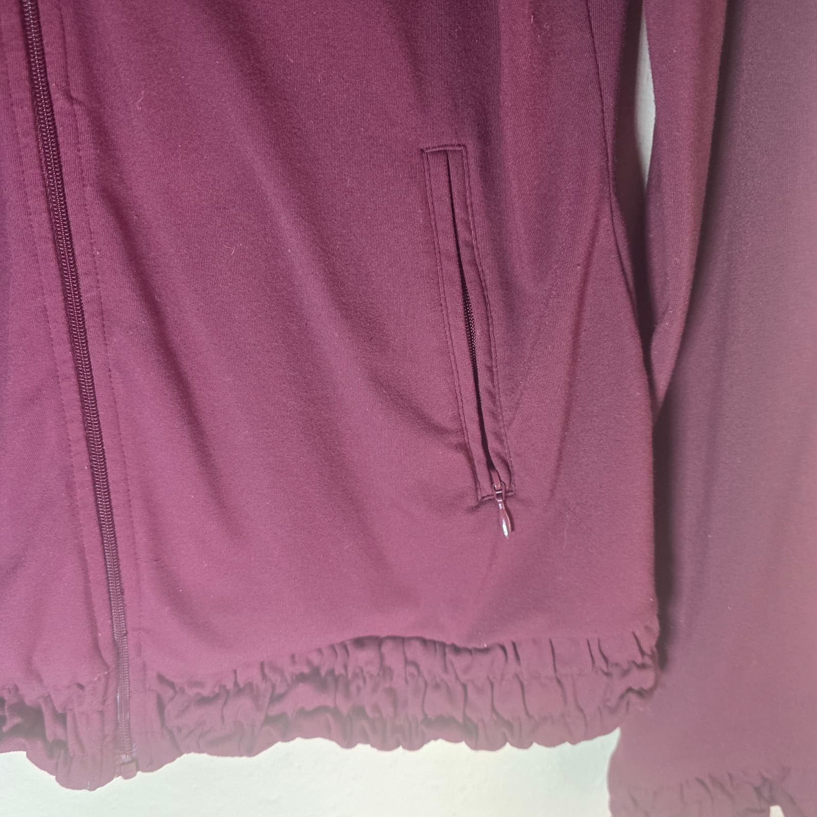 Prana Port Nichele Breathe Ruched Mock Neck Jacket in Port Burgundy - Large - Thumbnail 5