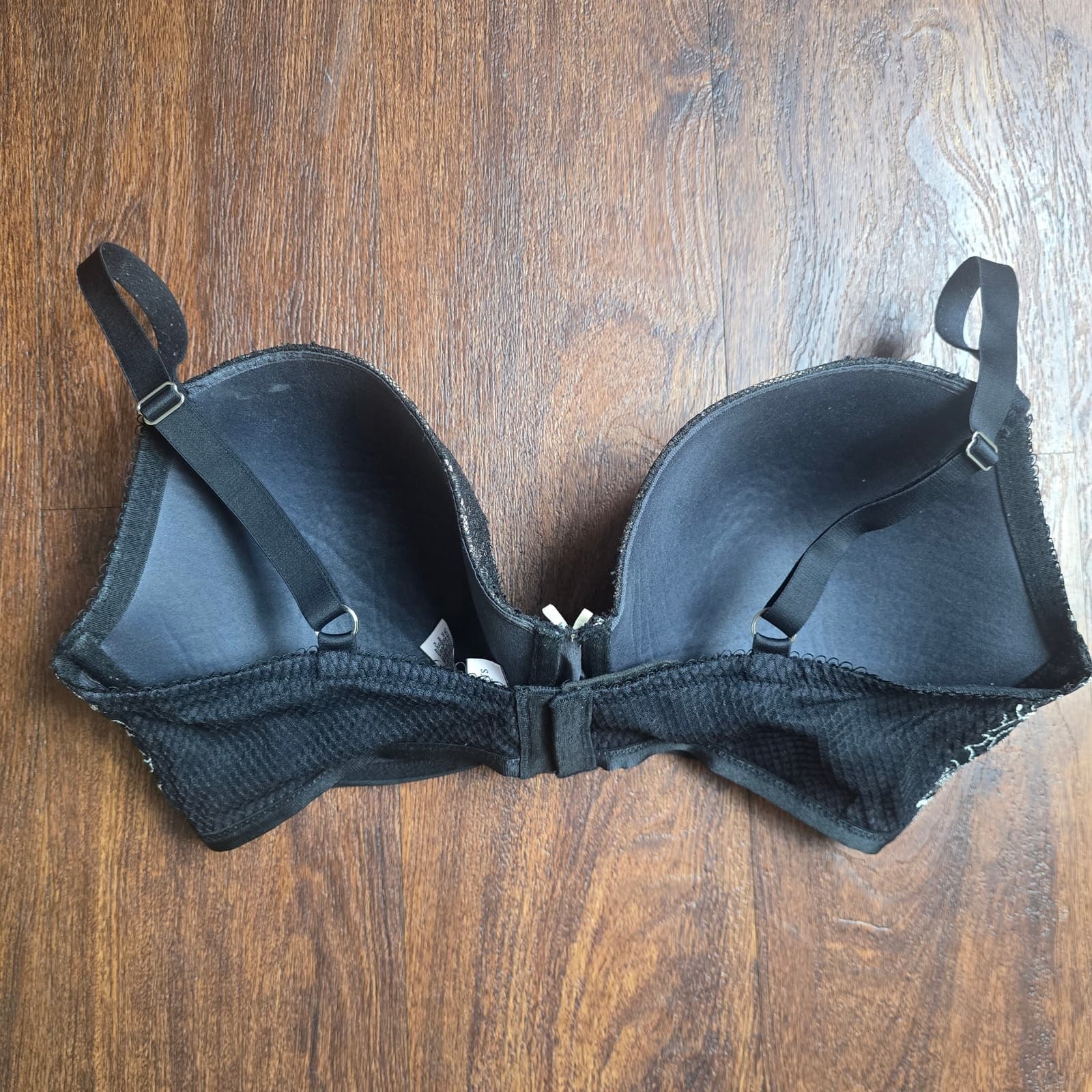 Victoria’s Secret Dream Angels Lined Demi Bra in Black/Nude Floral Lace - 36DDD - Thumbnail 5