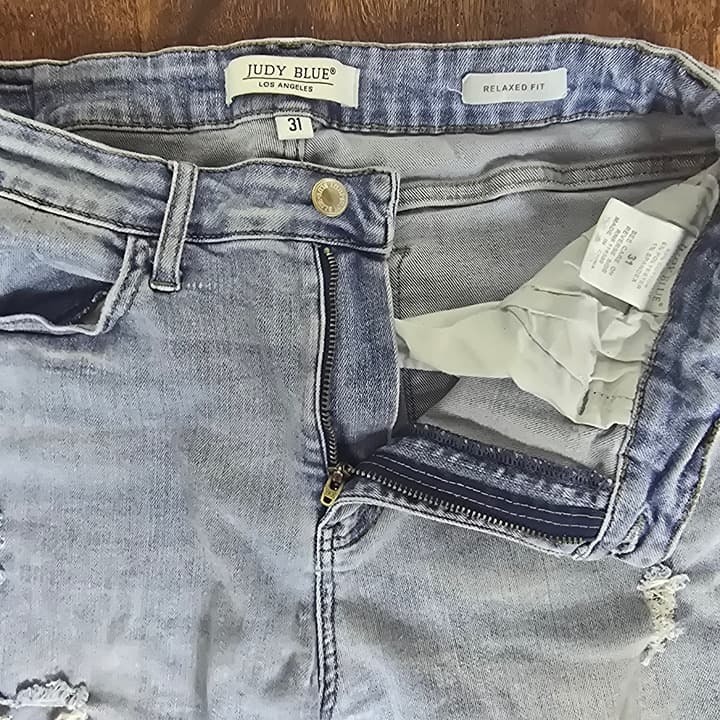 Judy Blue Relaxed Fit Distressed High-Rise Jeans - Style # JB88303 LT - Size 31 - Thumbnail 5