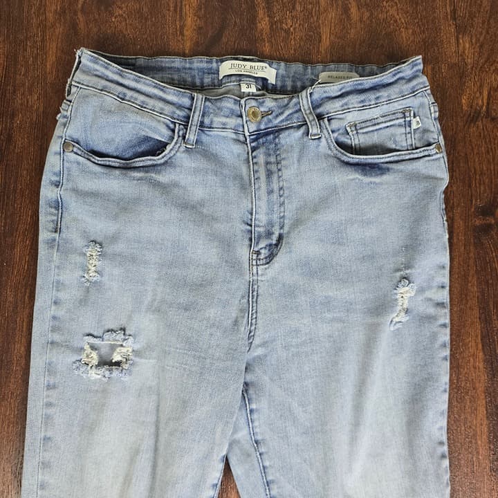 Judy Blue Relaxed Fit Distressed High-Rise Jeans - Style # JB88303 LT - Size 31 - Thumbnail 4