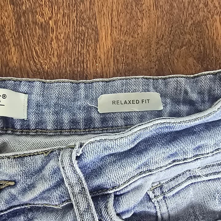 Judy Blue Relaxed Fit Distressed High-Rise Jeans - Style # JB88303 LT - Size 31 - Thumbnail 10