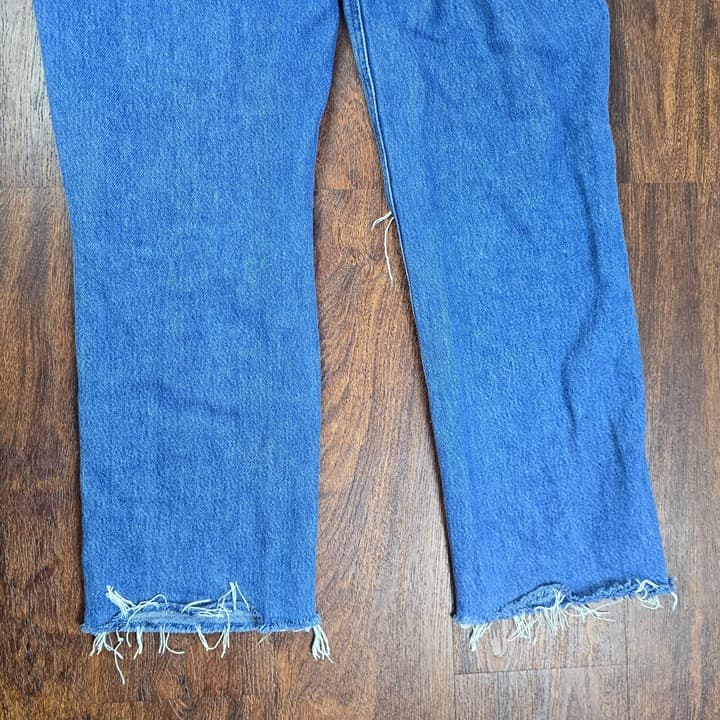 PAIGE Women's Noella High Rise Straight Leg in Sledge Destructed - Size 28 - Thumbnail 12