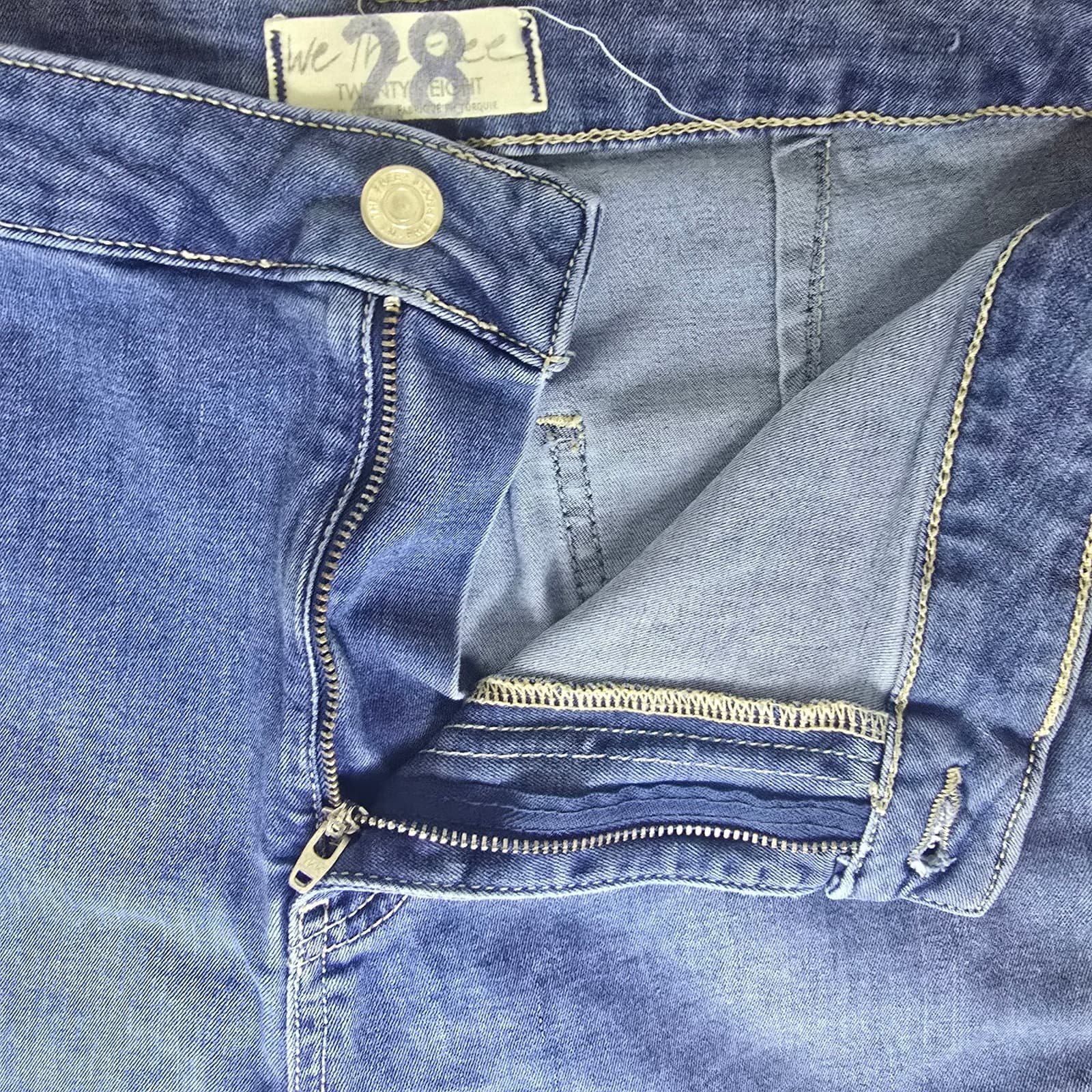 We The Free Float on Flare Jeans Raw Hem High Rise Bell Bottom - Size 28 - Thumbnail 6