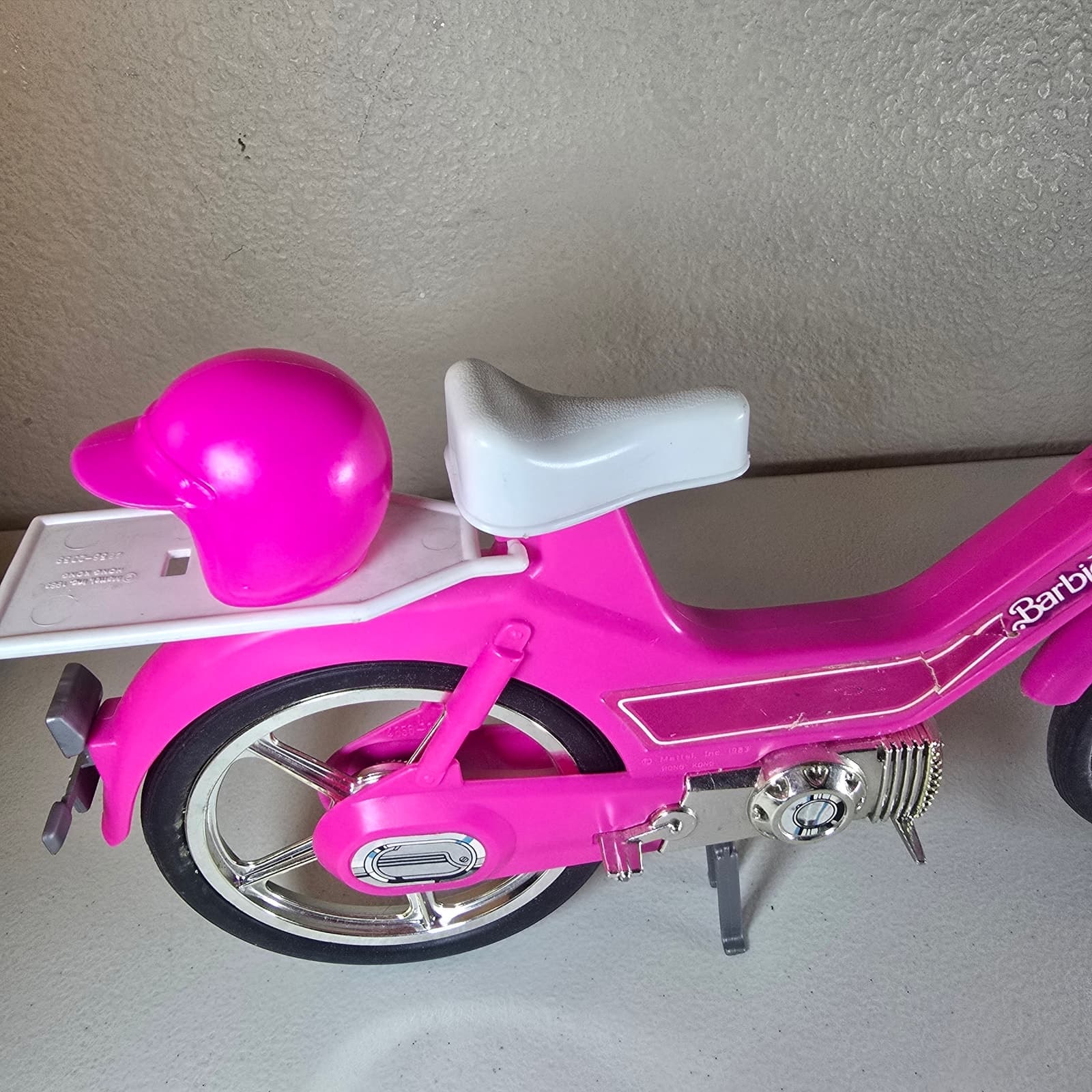 Vintage 1983 Barbie Motor Bike Pink & Silver with Helmet + Storage Rack - Thumbnail 4