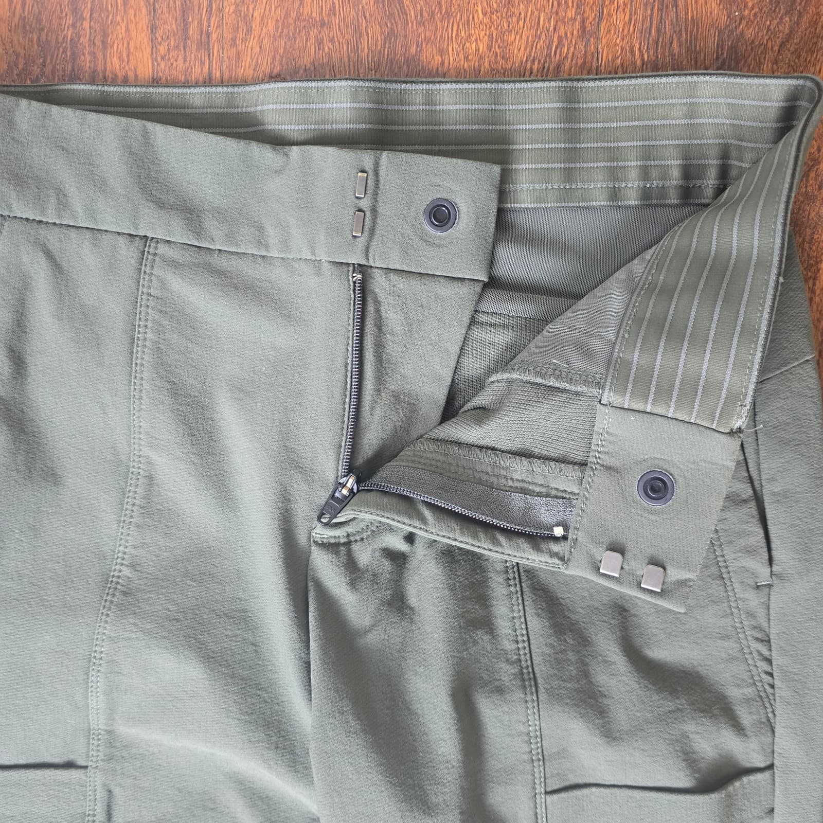 Athleta Wander Stash Skinny Pant - Mountain Olive - Size 2 - Style # 353676 - Thumbnail 5