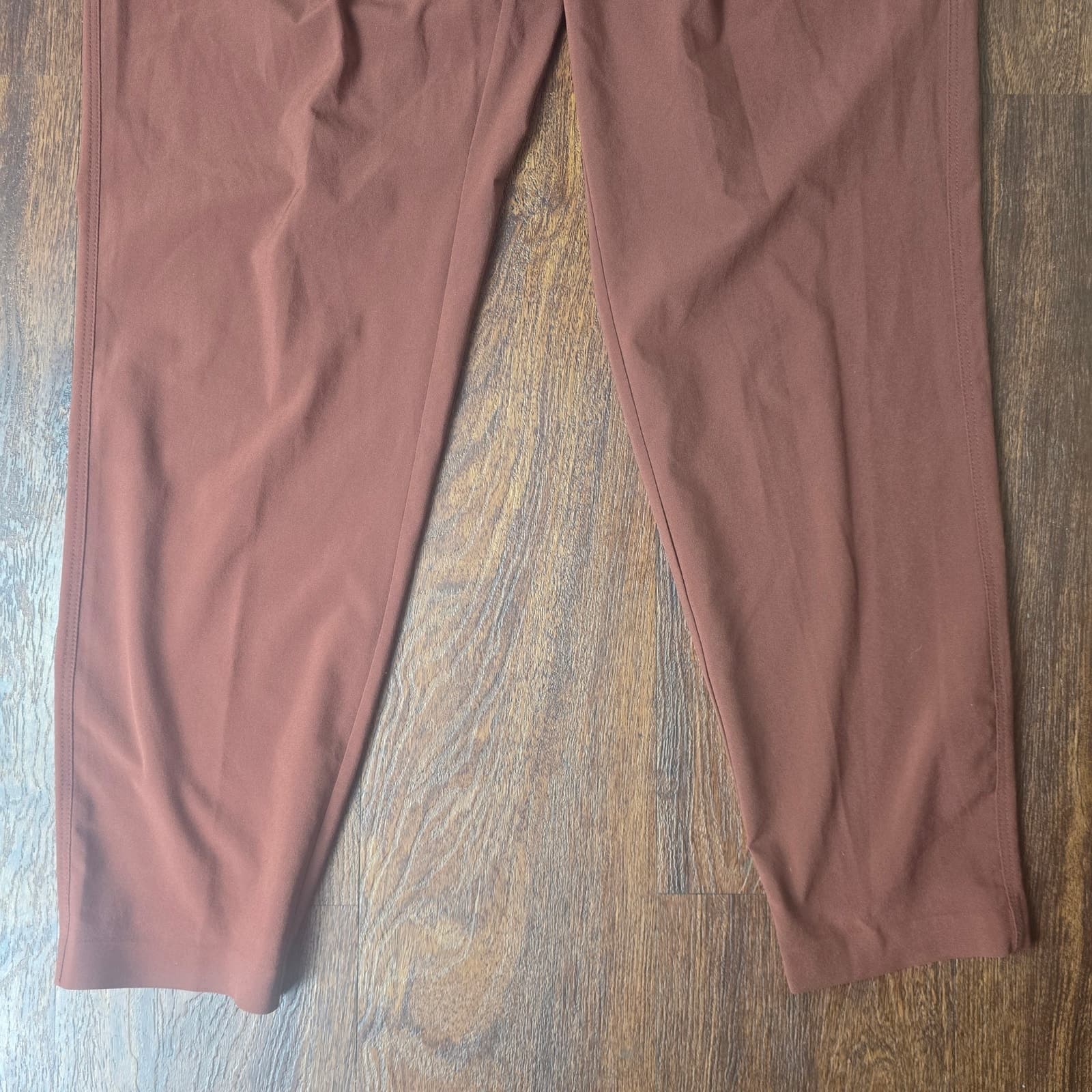 ATHLETA Skyline Pants - Adirondack Brown - Size 4 - Style 292915 - Thumbnail 6