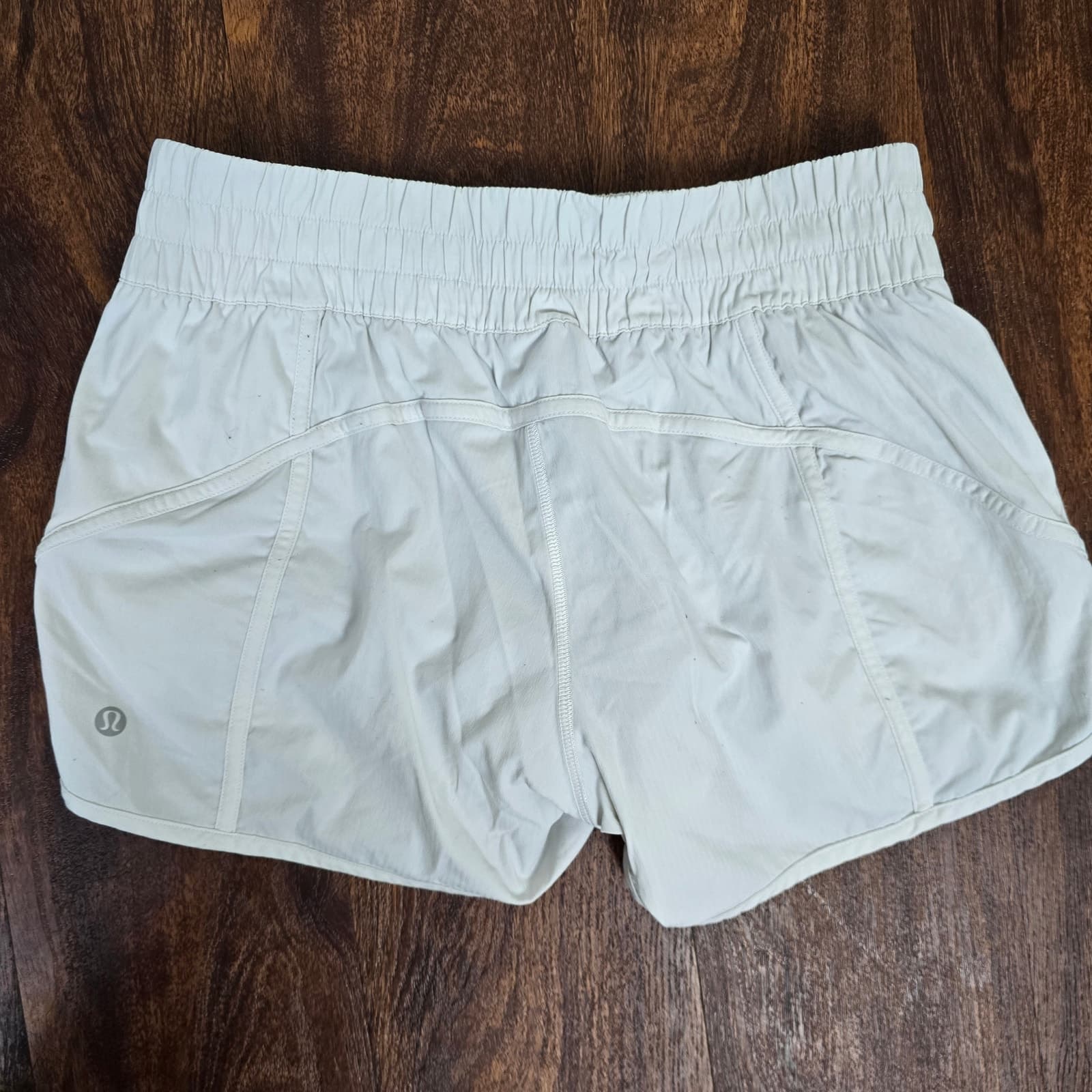 Lululemon Tracker Short V *4" - White - Size 8 - W7AT7S - Thumbnail 7